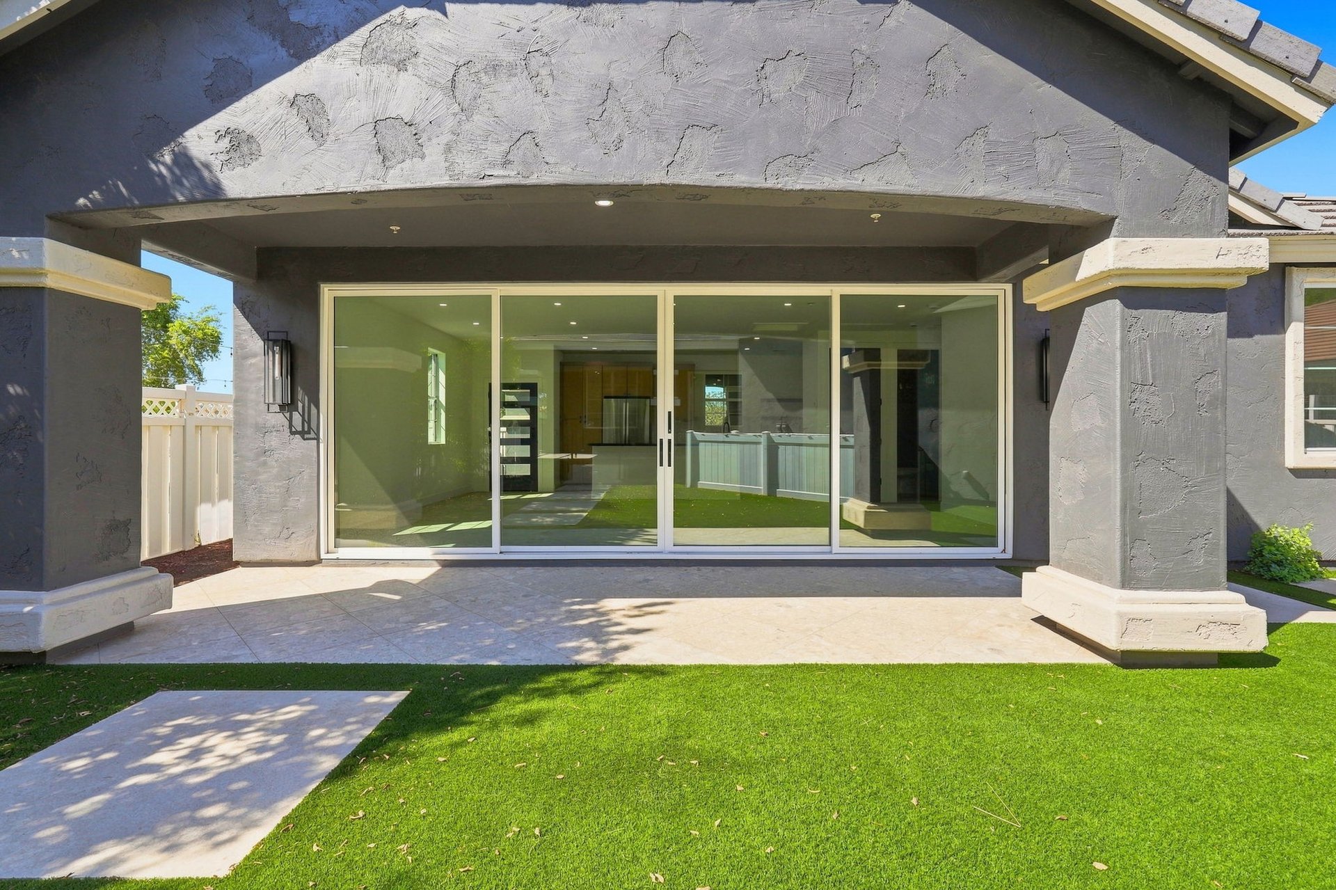 2974 E CAMELLIA Drive