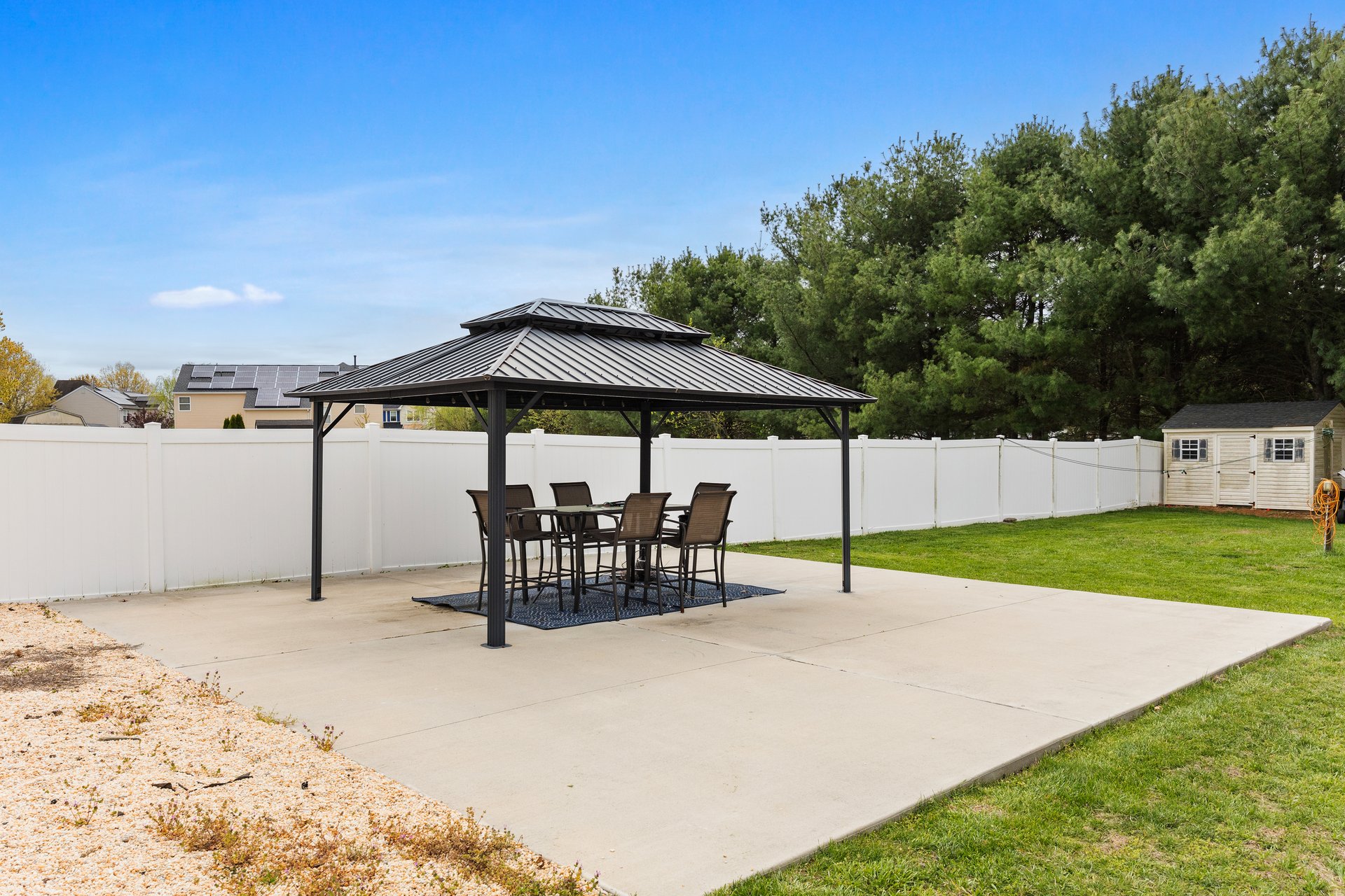 618 Stockton Dr