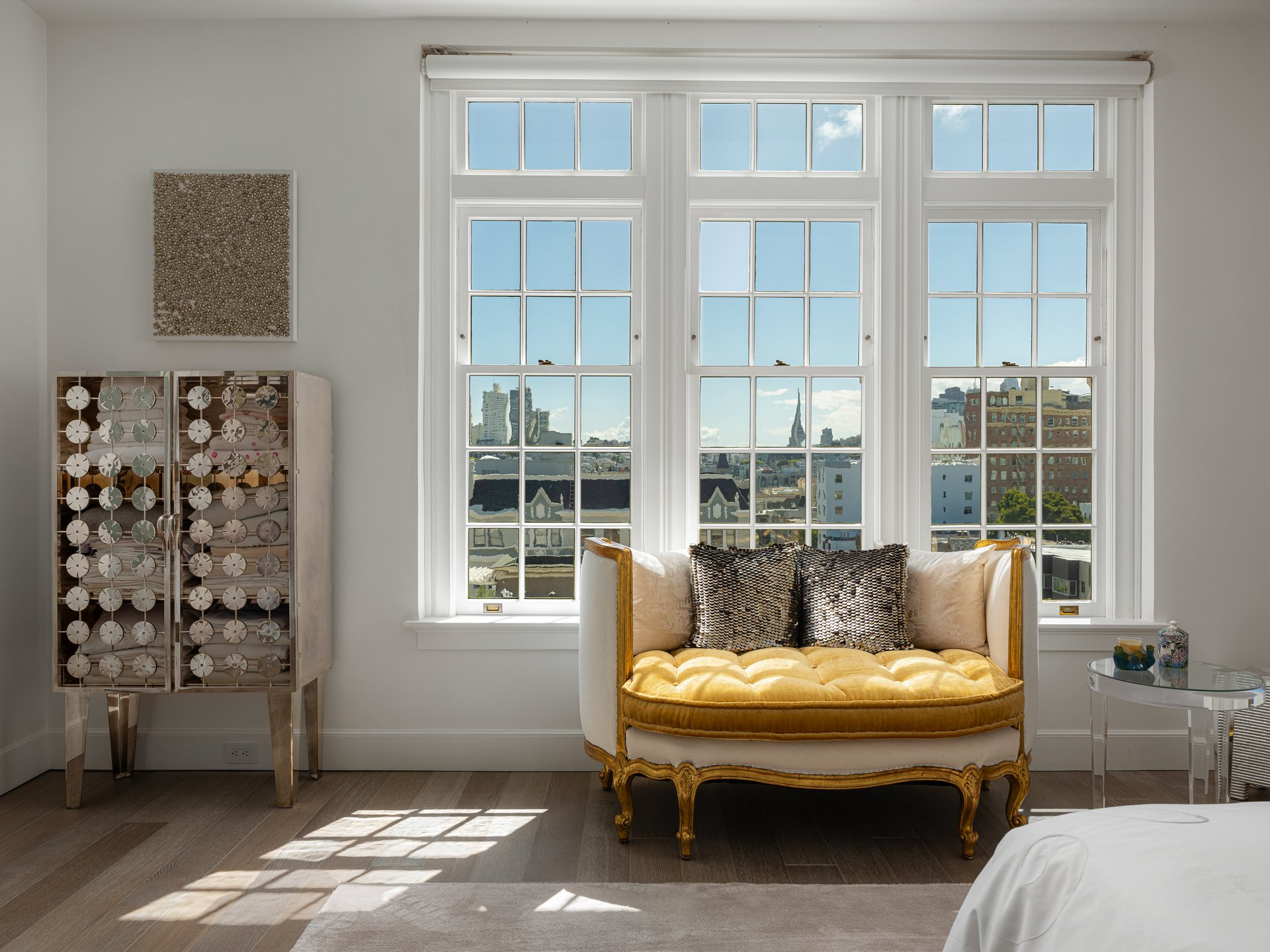 Magnificent Apartment at The Heights