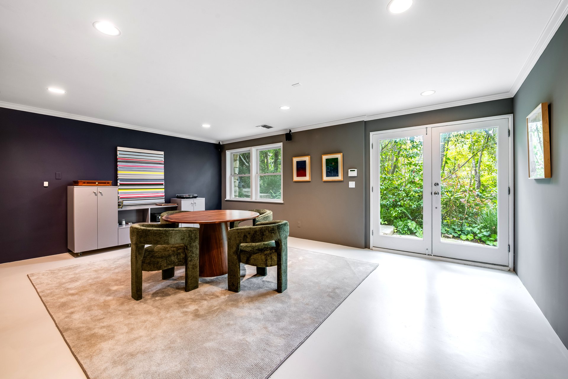 422 Parkwood Dr