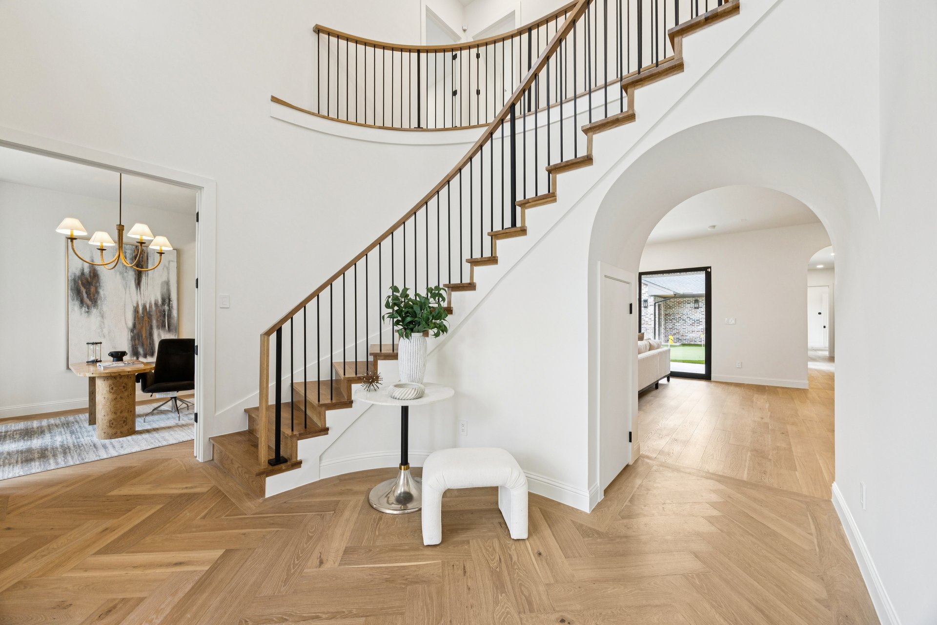 6860 Southridge Drive