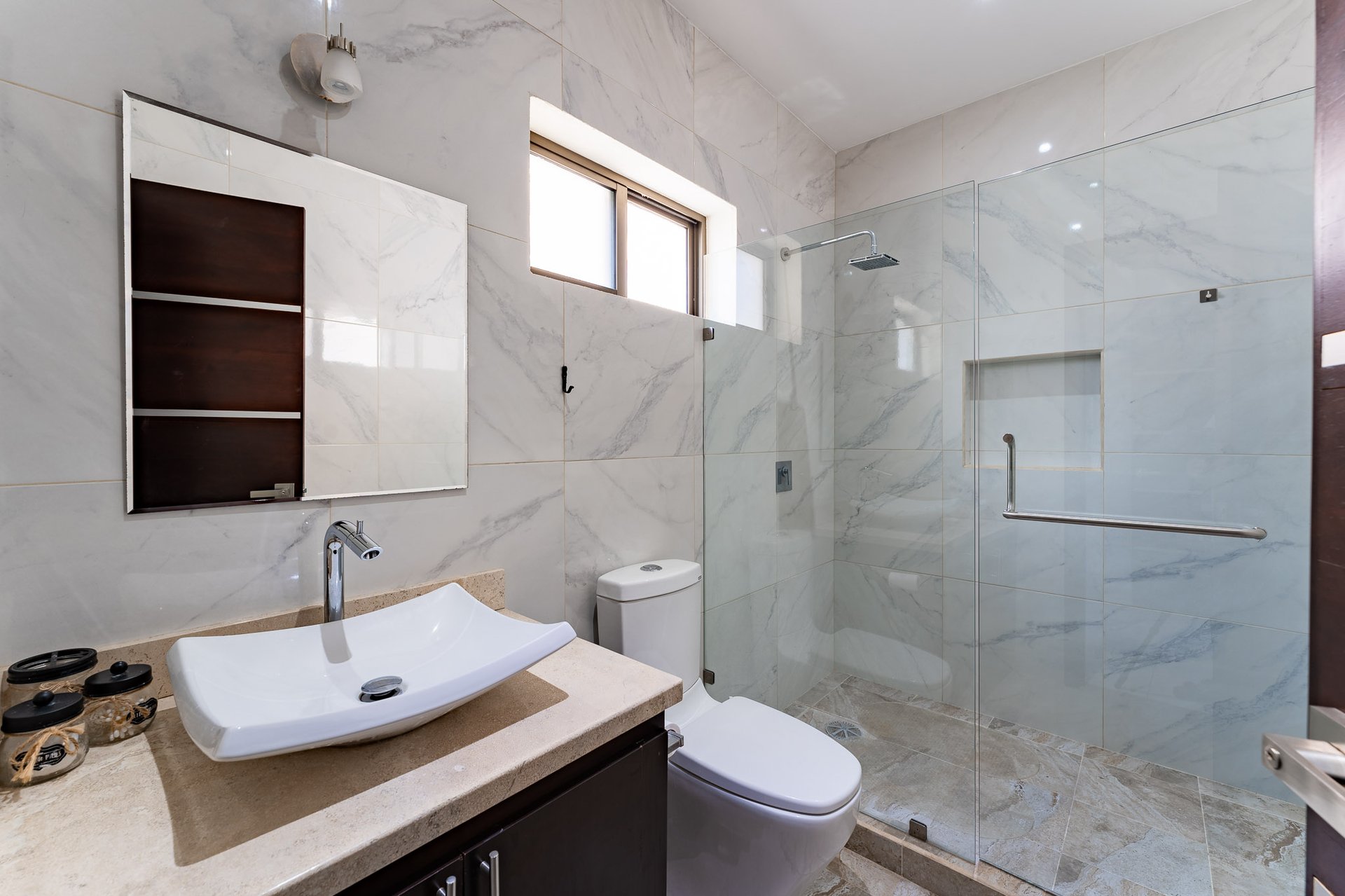 5 bedrooms, Single Family Homes, Villa de Caballos