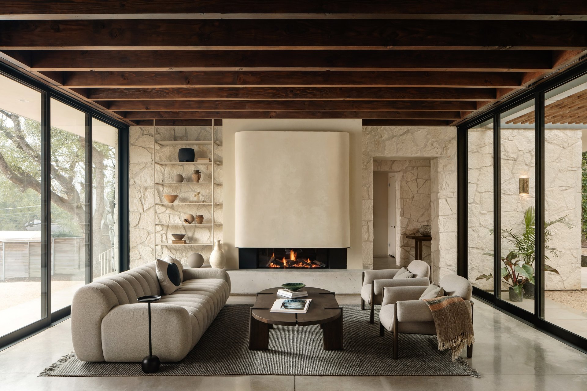 4705 Balcones Dr