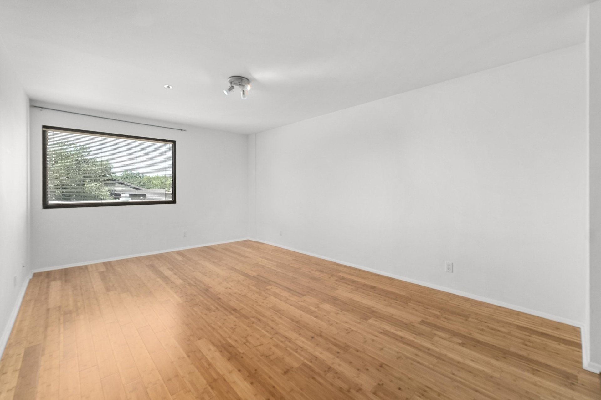 40 North I-35 #3D3