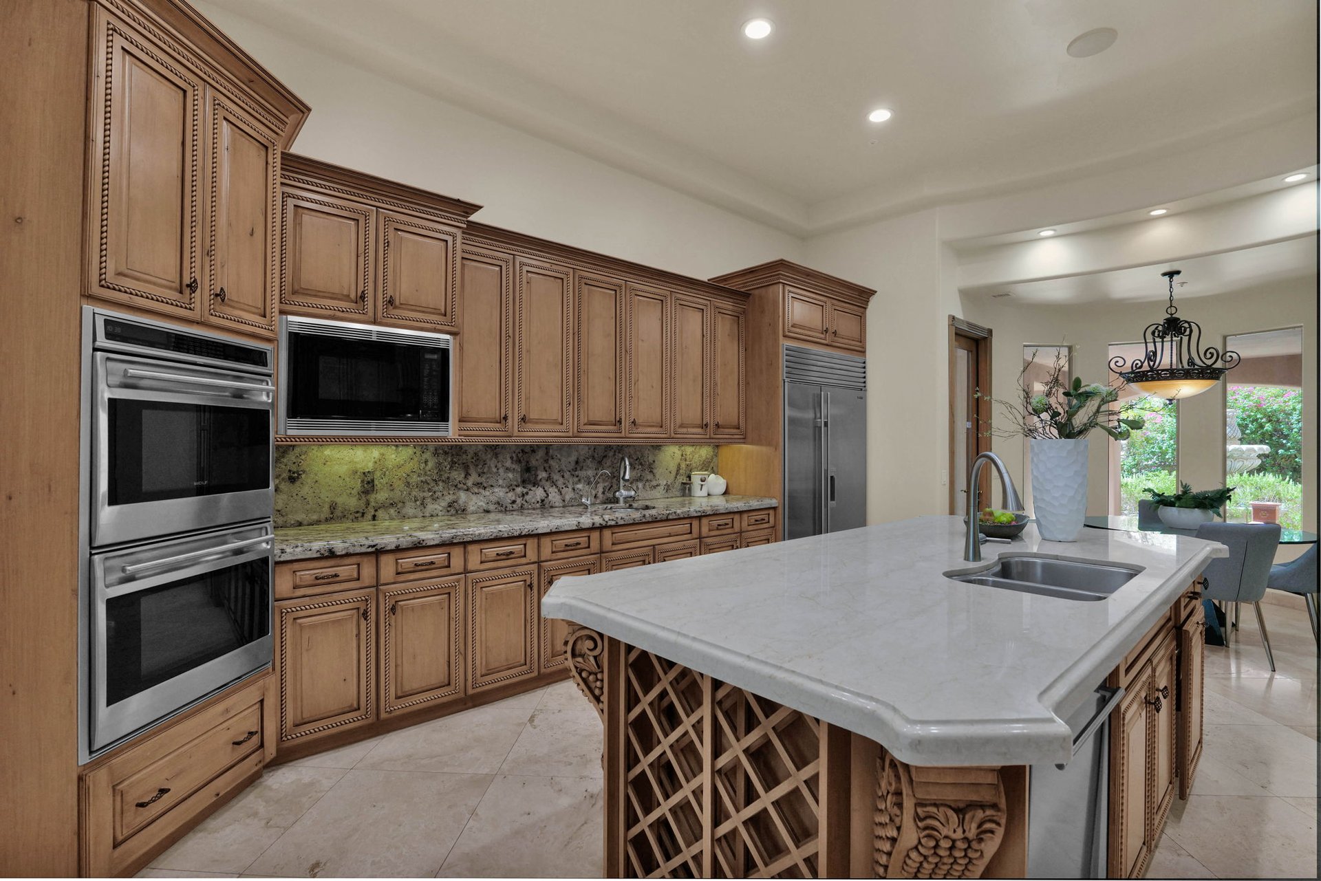 4141 E LAKESIDE Lane