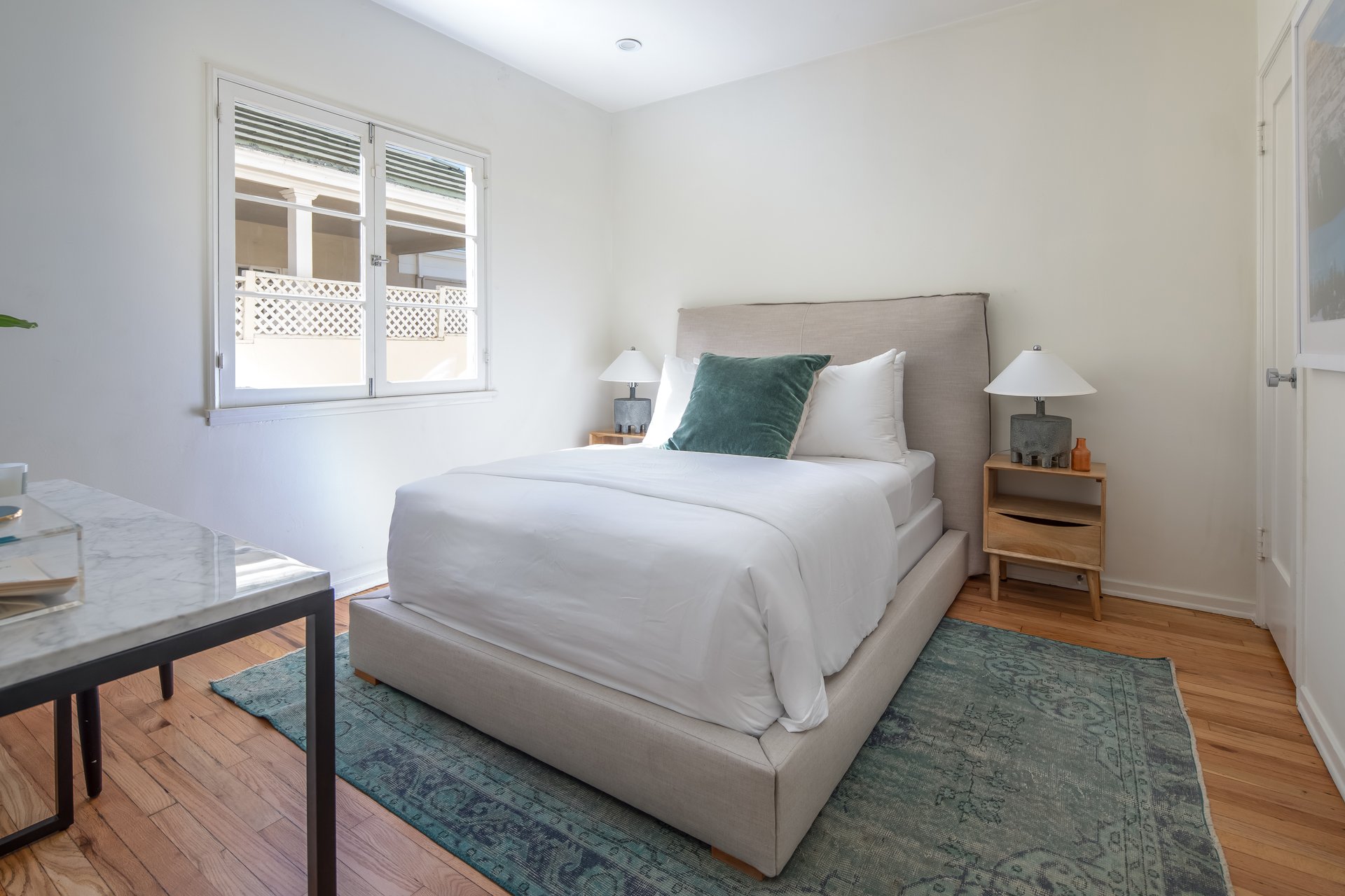 712 Walden Dr, Beverly Hills