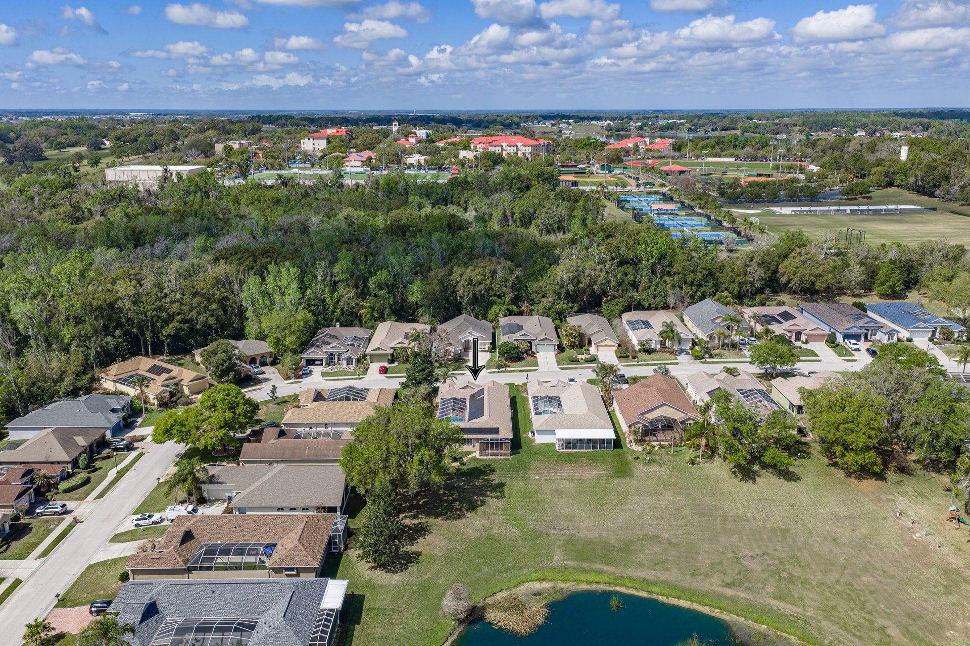 12231 WOODLANDS CIR