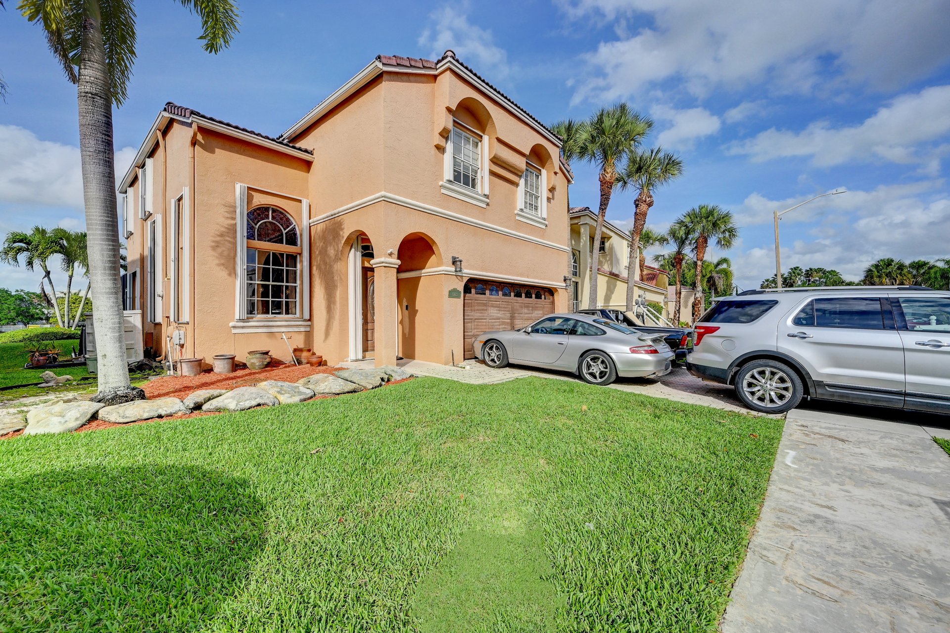 15623 NW 5th St