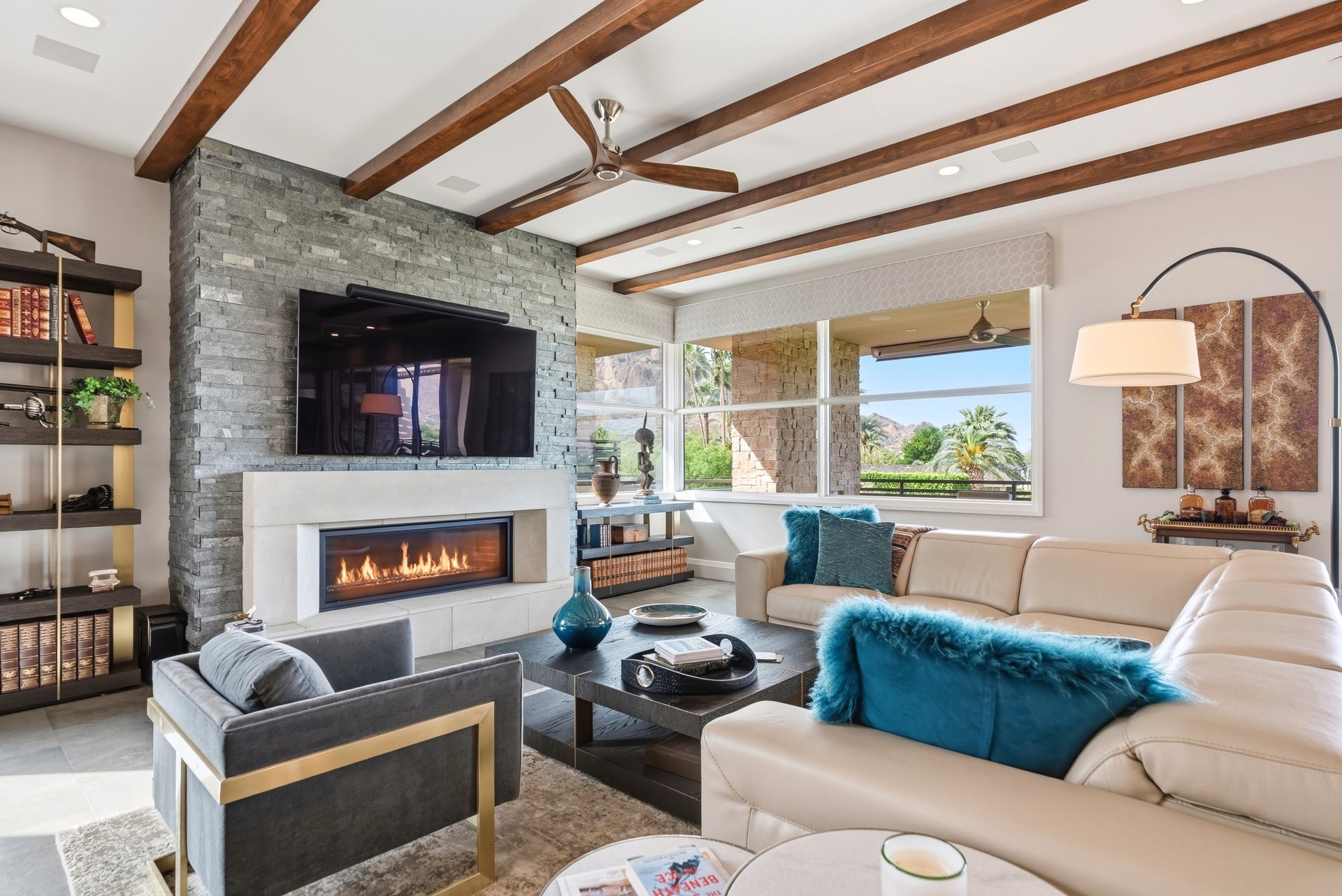 Las Brisas Drive