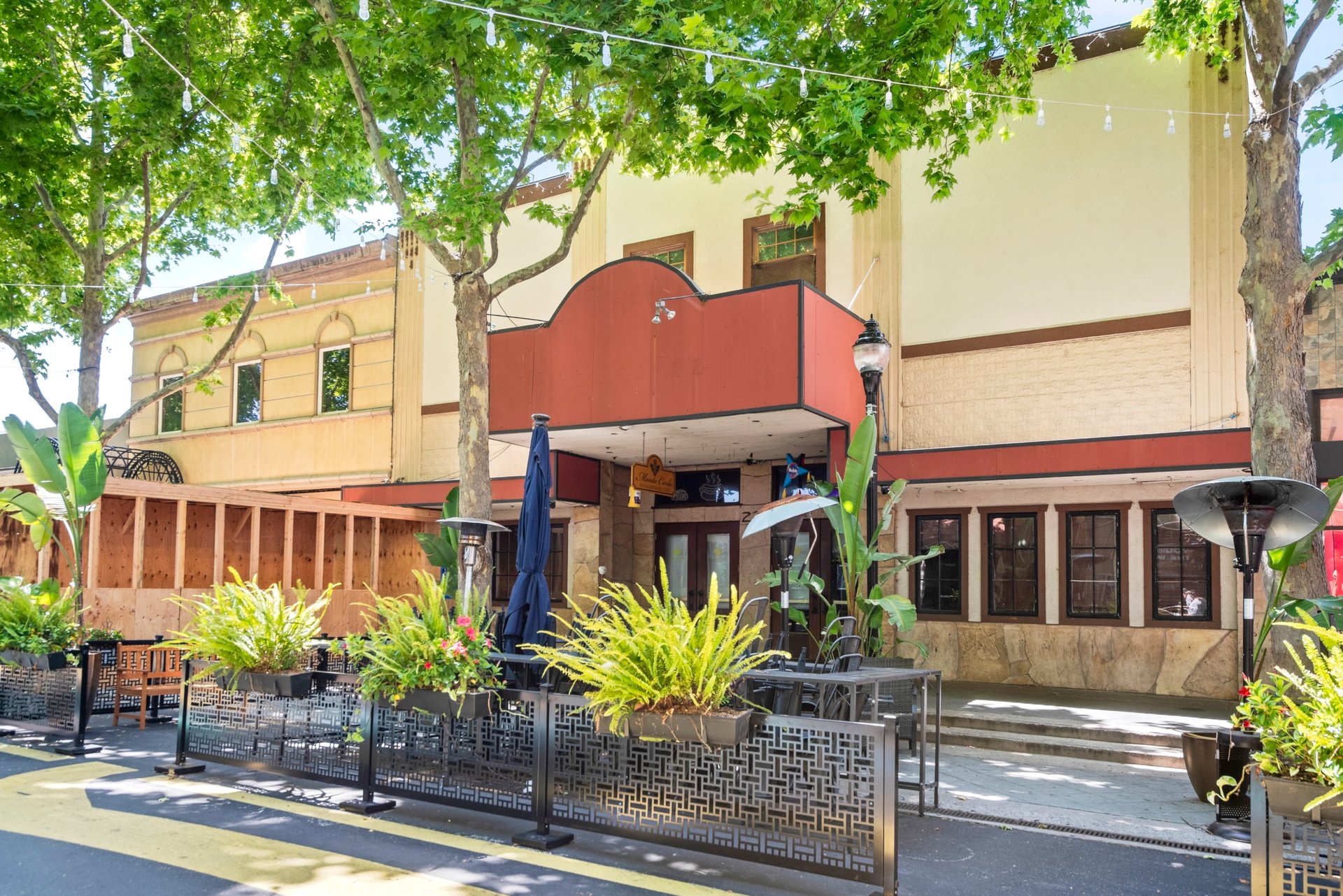 Rare 9,600 SF Nightclub Owner User Opportunity