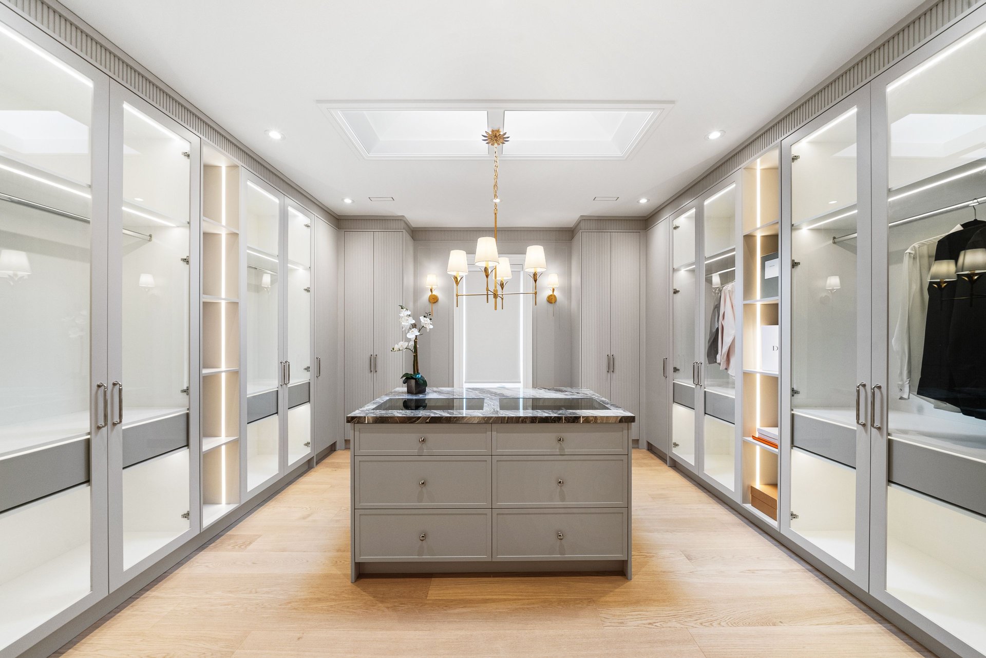 SOLD: Architectural Elegance