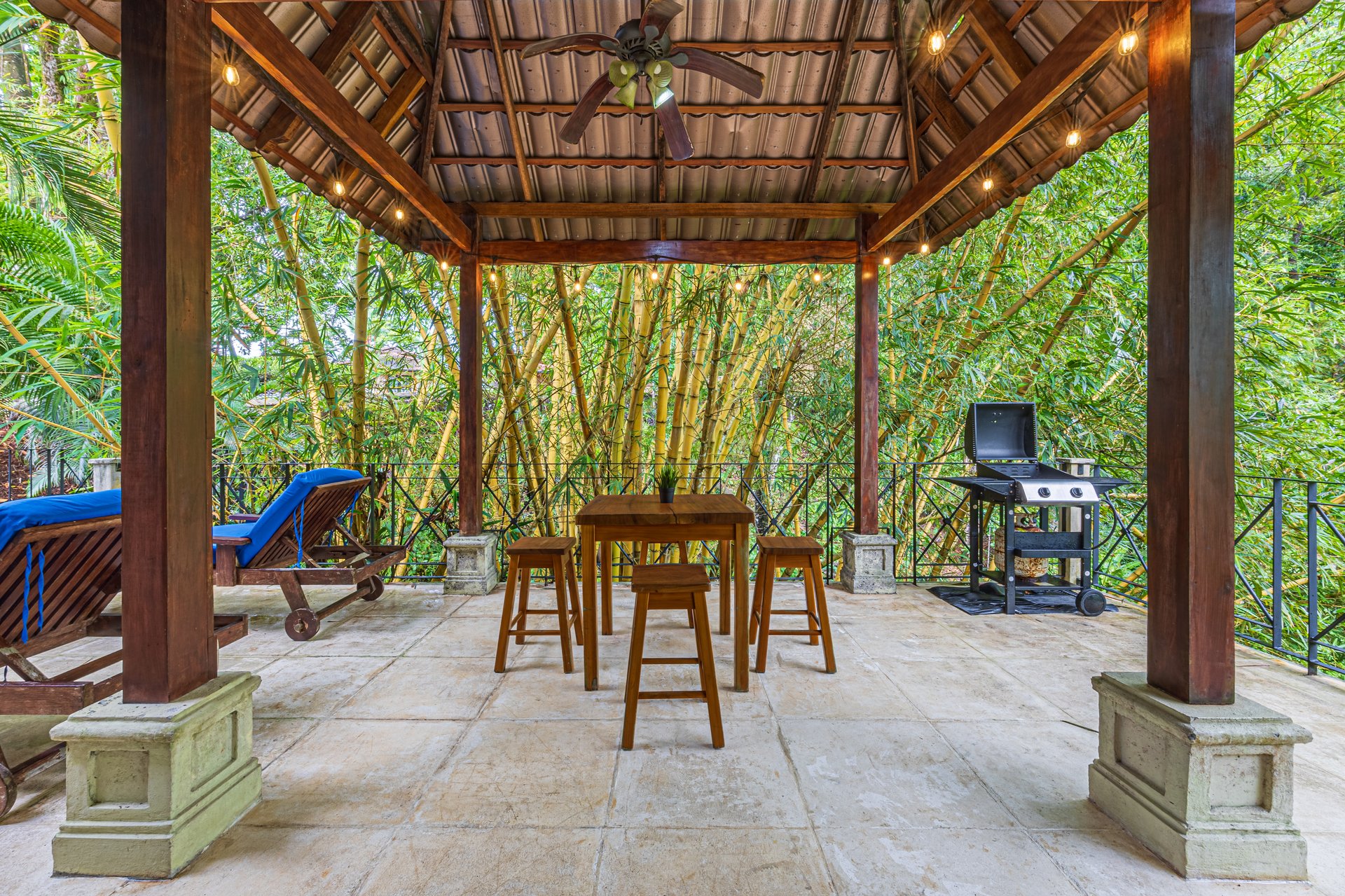 Tropical Villa in Canto del Mar | Walk to Dominicalito Beach