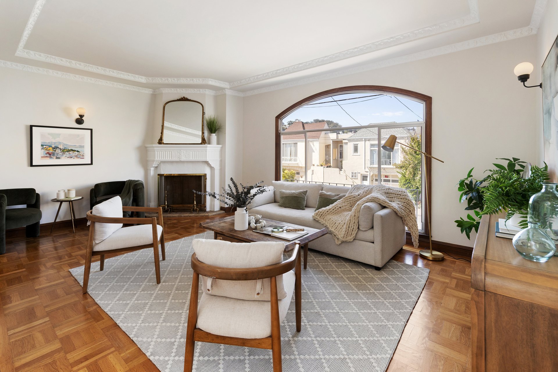 Sunny Spacious Home in Portola District