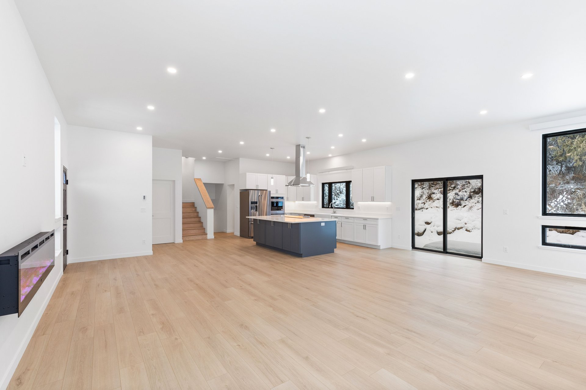 190 MEADOW RIDGE Drive