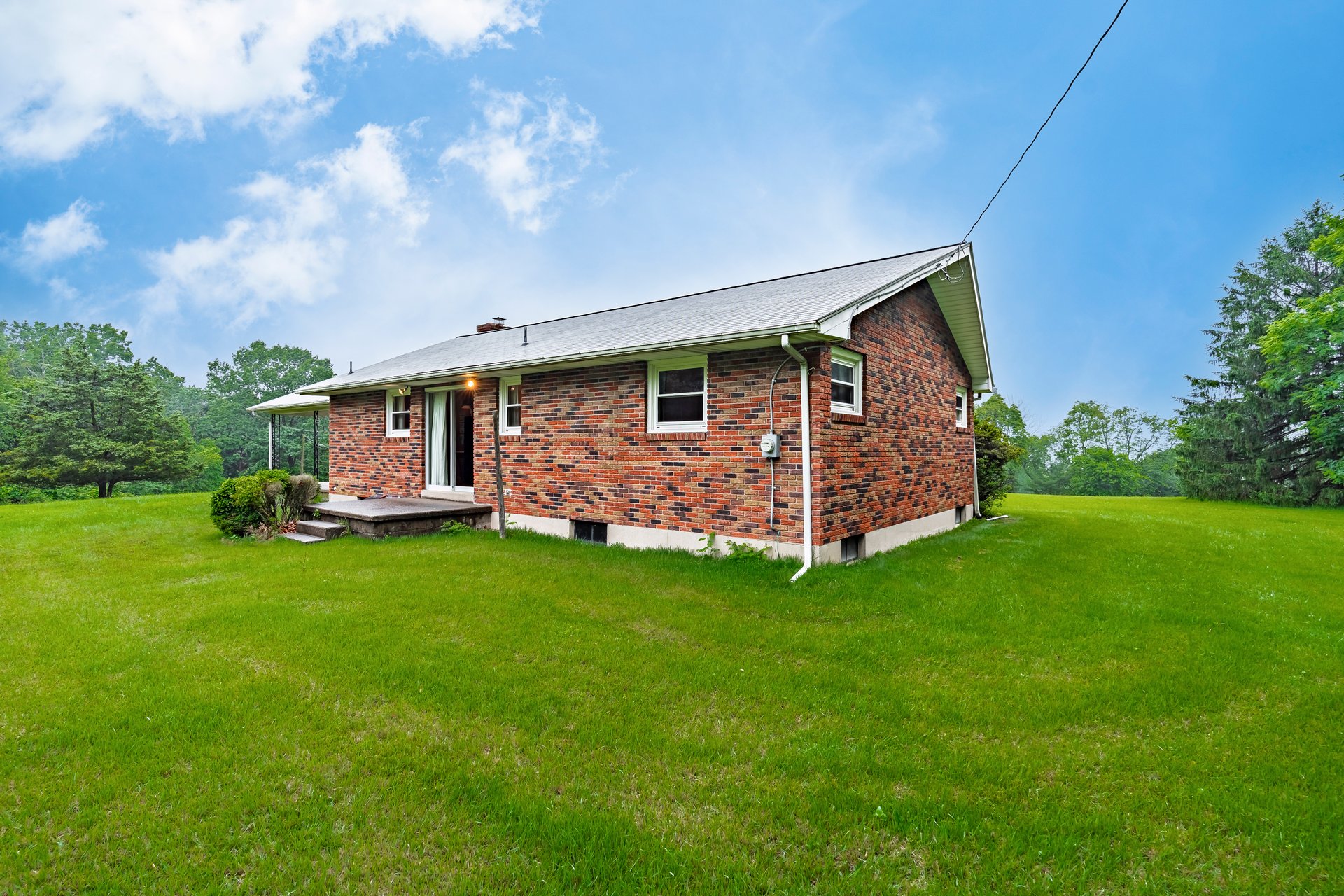 2186 Polk Valley Road