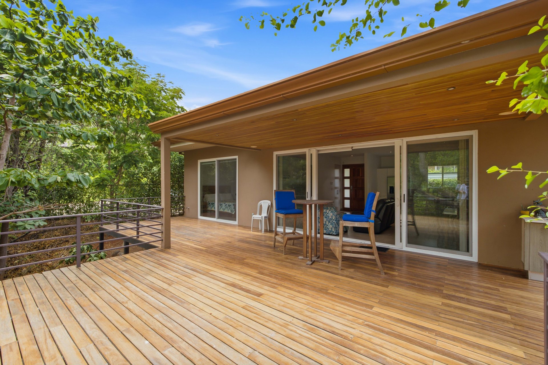 Casa Oasis | 3BR Main Residence + 2BR Guest House with Pool in Mar Vista, Playa Flamingo