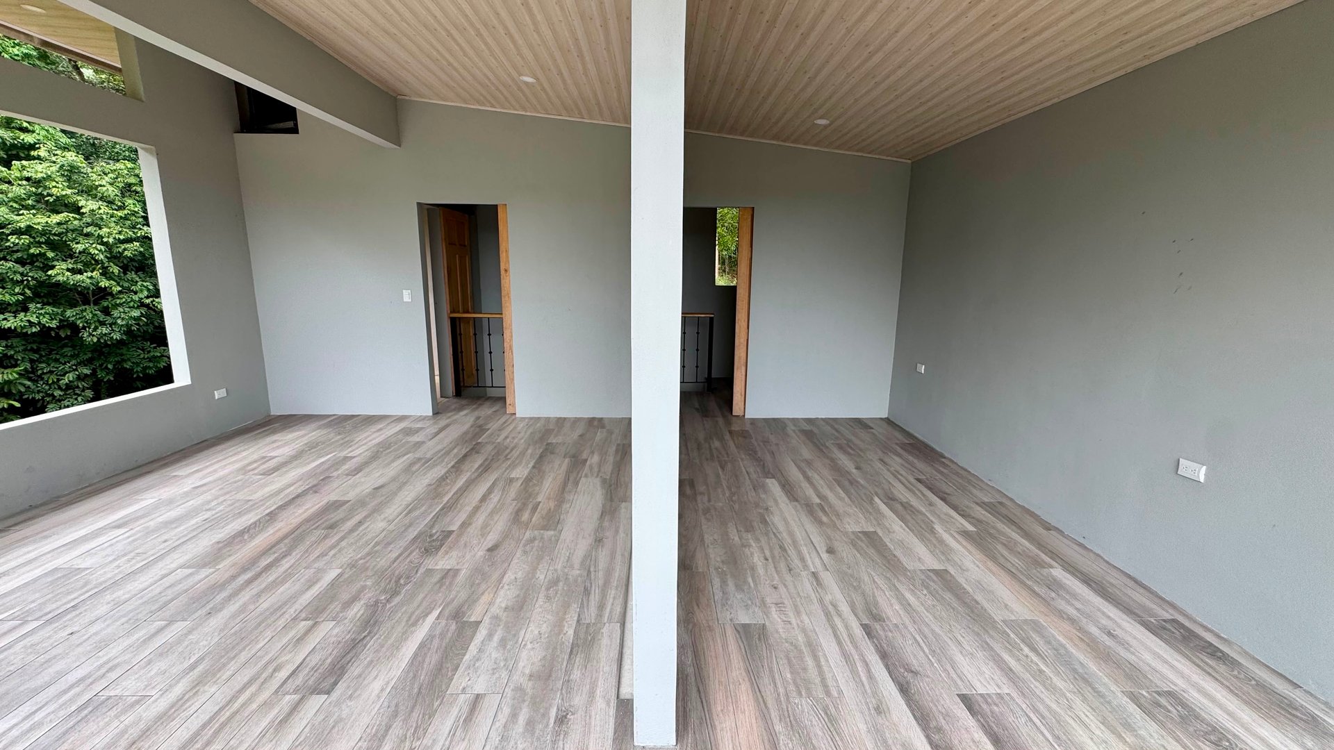 Investment Opportunity in Playa Hermosa – Fixer-Upper with Great Potential!