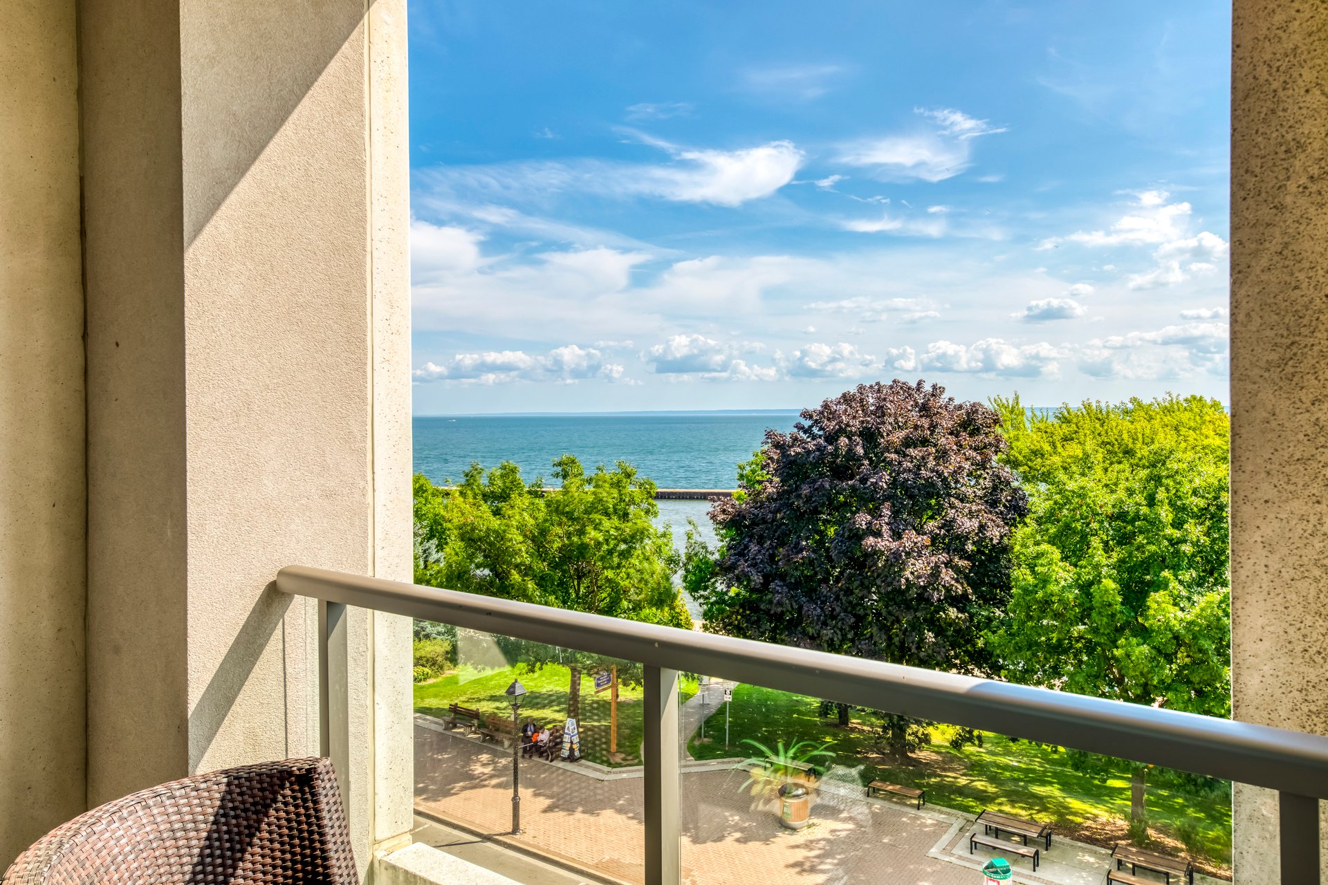 11 Bronte Rd #417