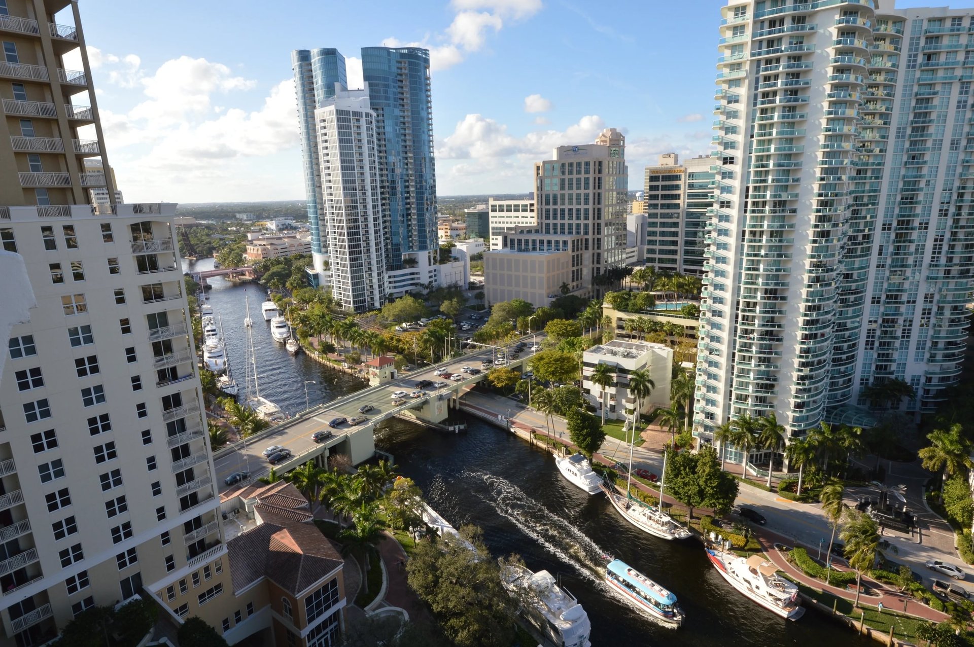 Explore Florida Neighborhoods | Hunter Taravella