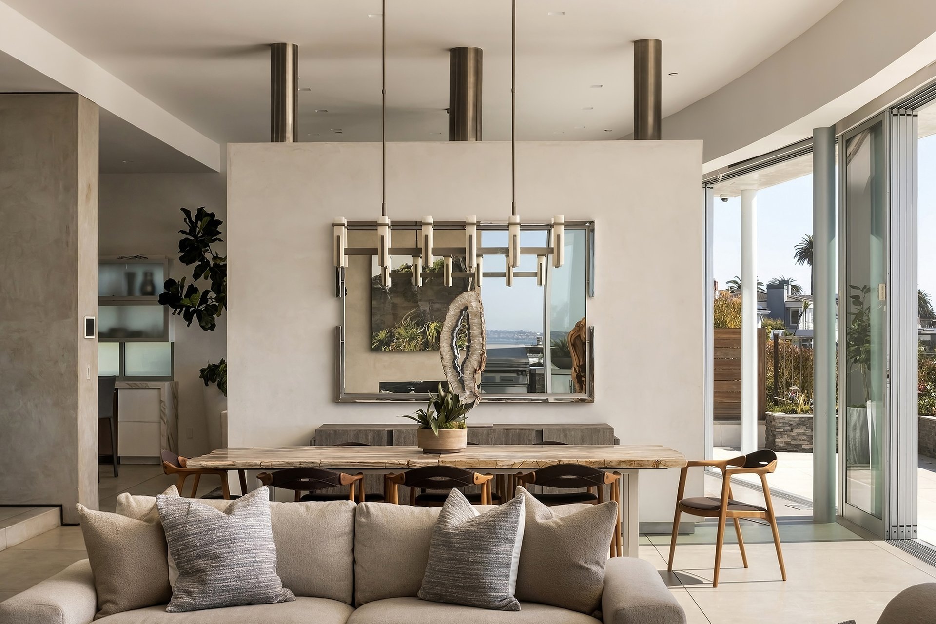 305 Calle Francesca