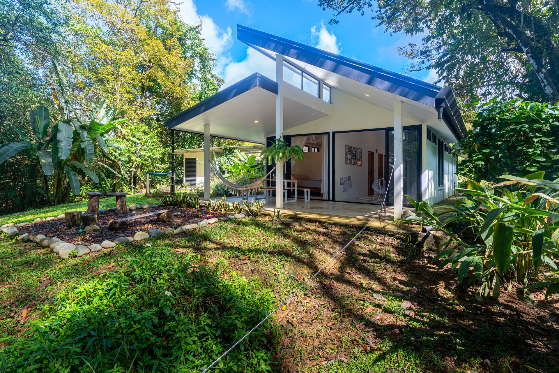 Turnkey Property with 3 Income-Generating Homes in an Exceptional Uvita Location