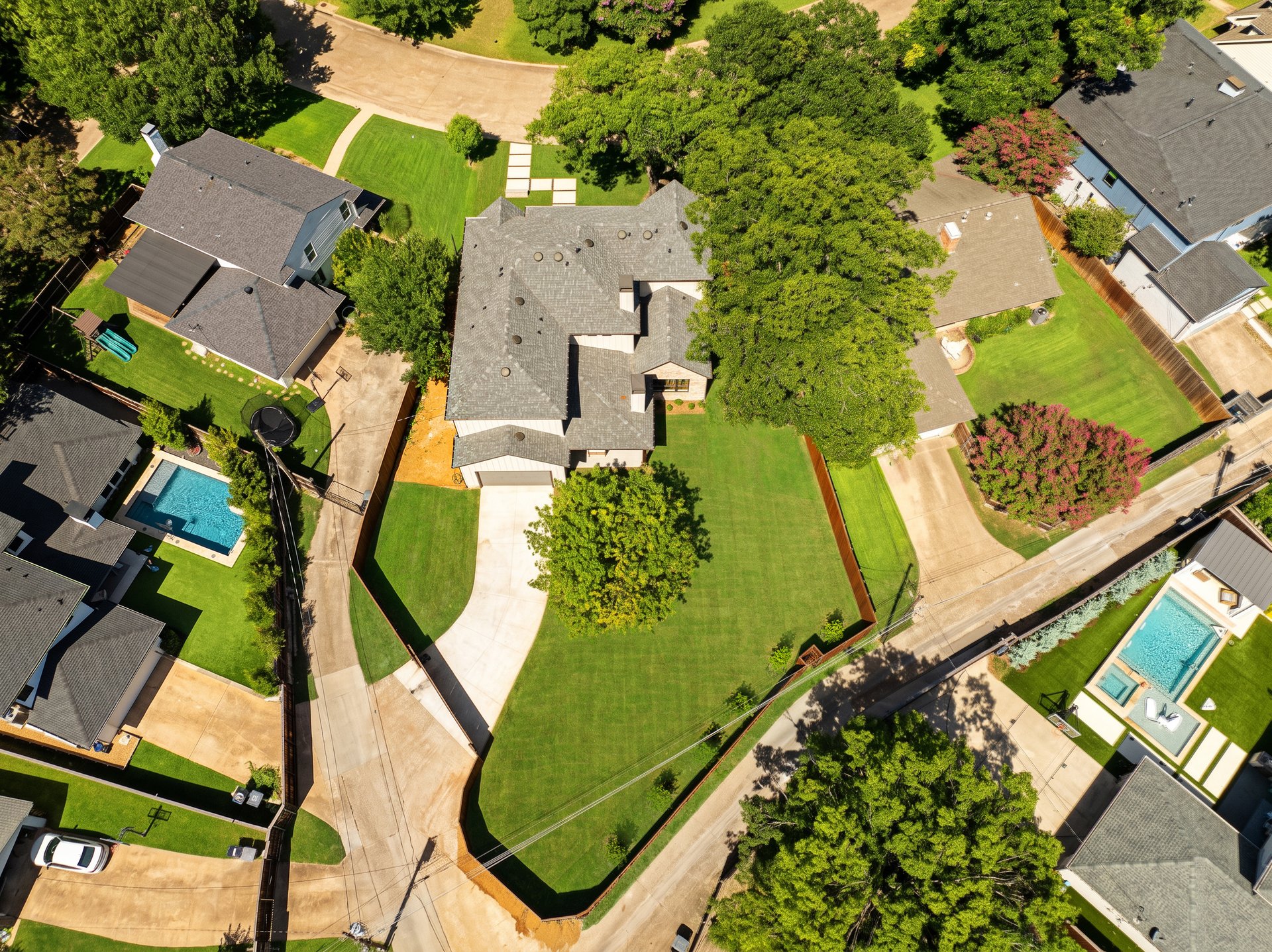 9410 Gatetrail Drive