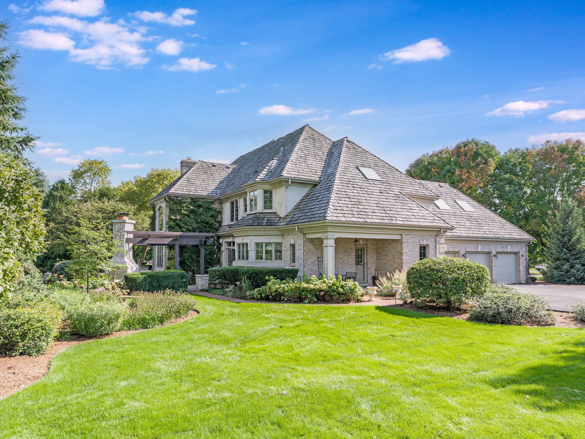 36W540 Hunters Gate Road St. Charles