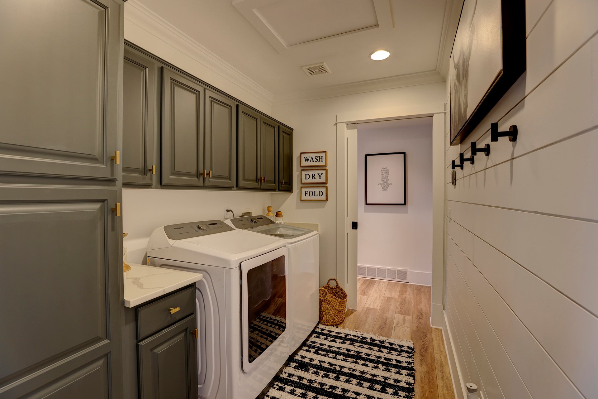 100 Cayuse Ct