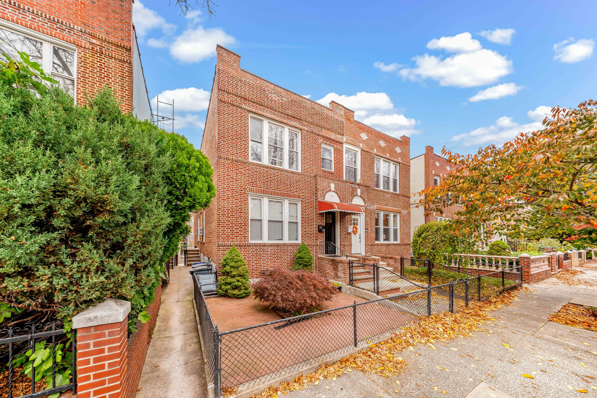 23-42 Crescent Street