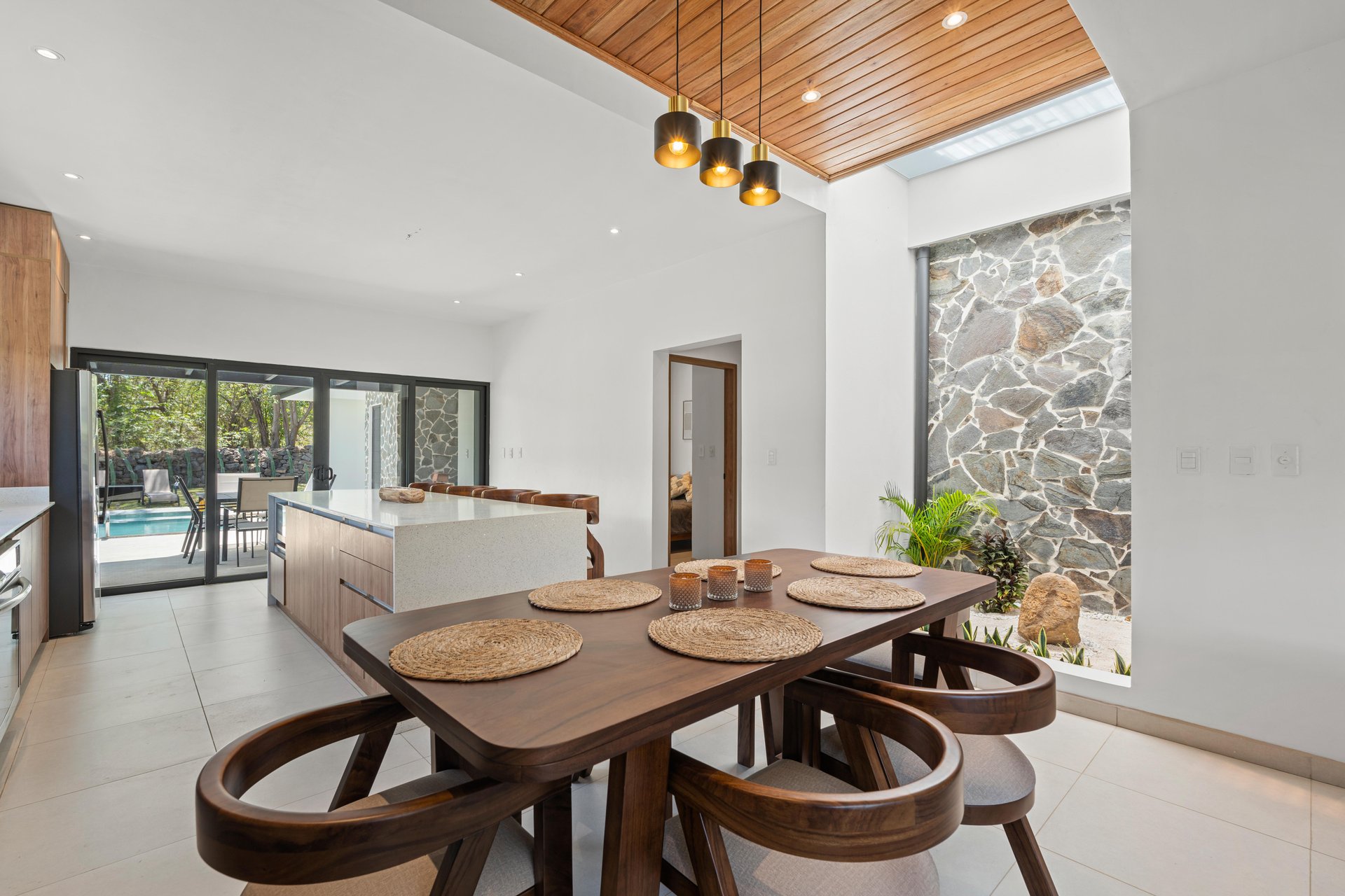 Casa Kuna | 3-Bed Modern Coastal Oasis in the Heart of Playas del Coco