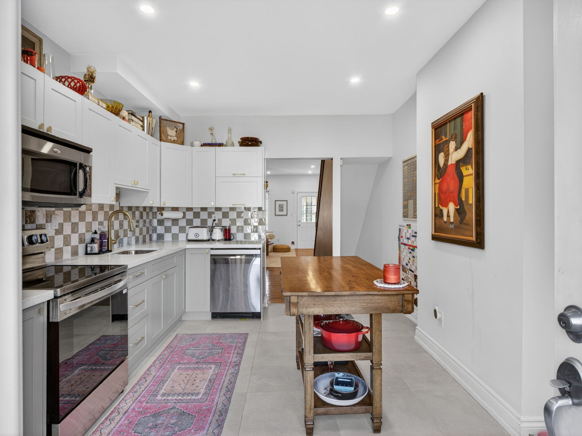 SOLD: Vibrant Corso Italia