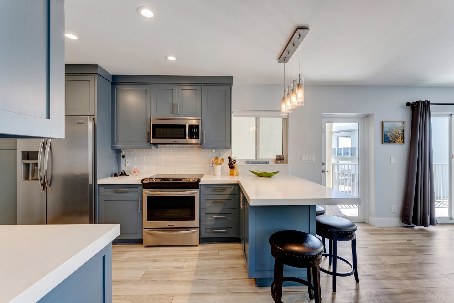 1203 Hillsboro Mile P2 