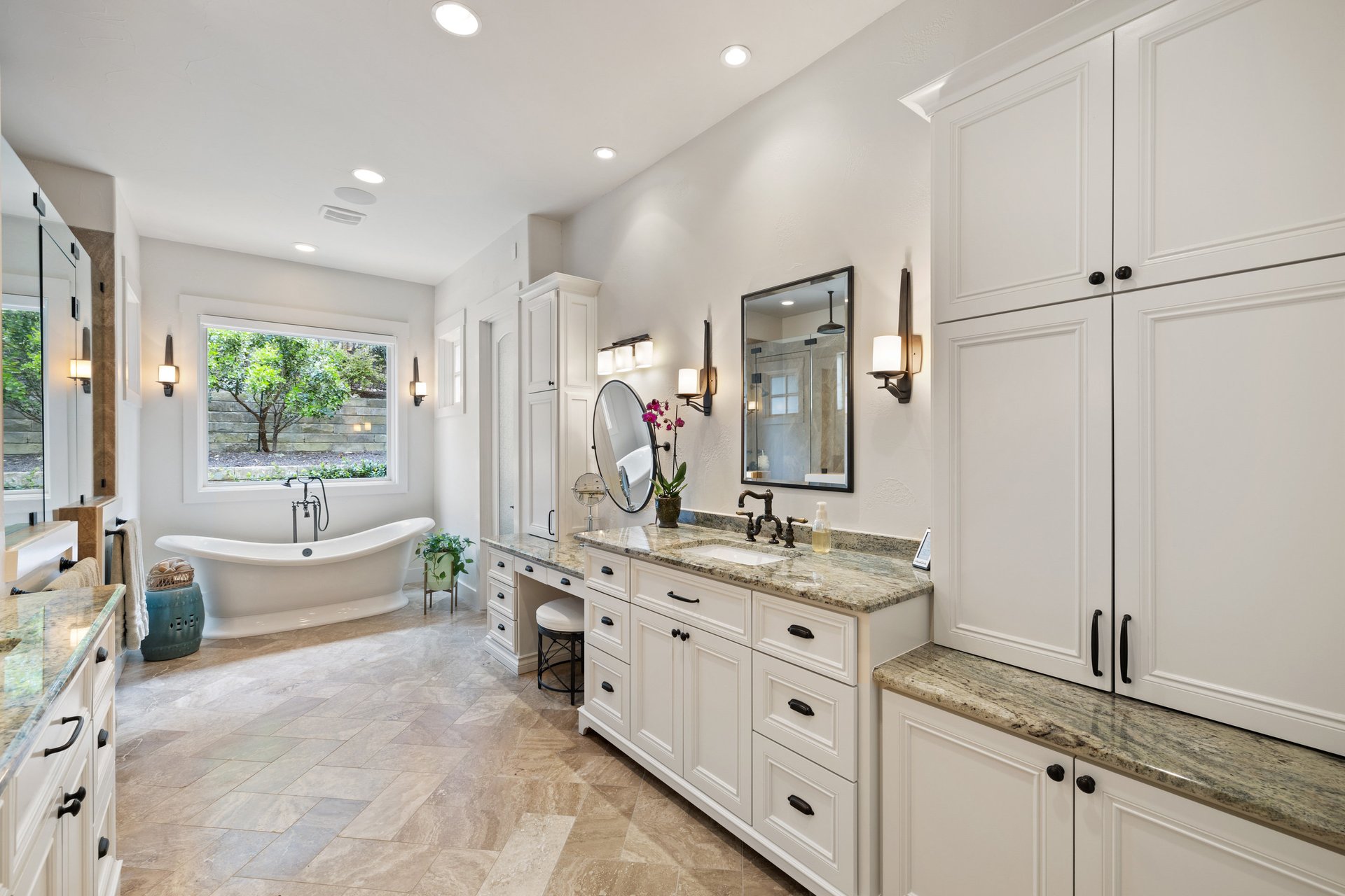 12821 Hacienda Ridge