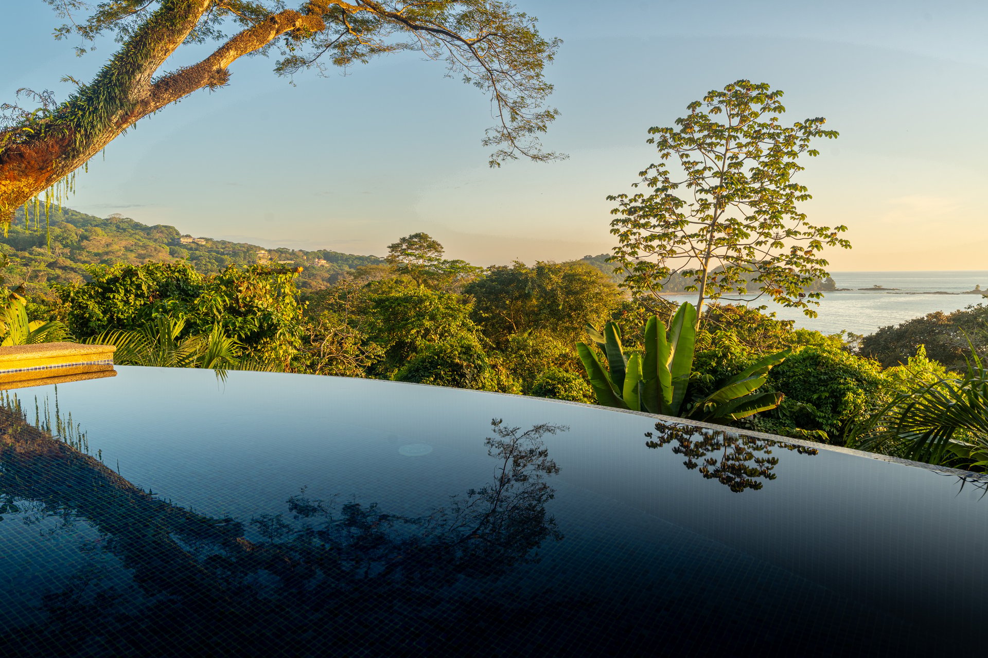 Canto Del Mar, Villa 3, Front Ridge Full Sunset Ocean and Jungle Views!