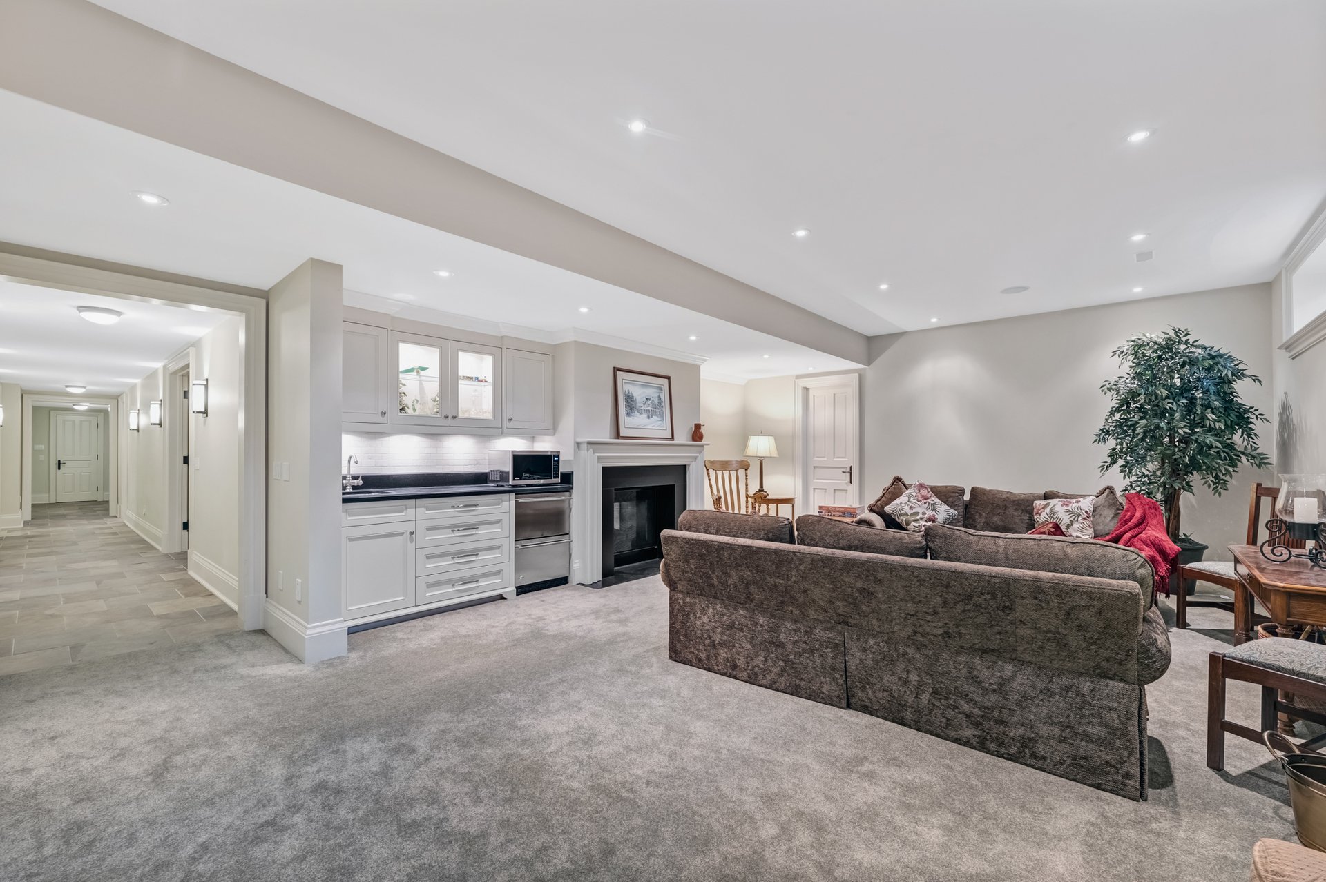 190 Donnelly Dr