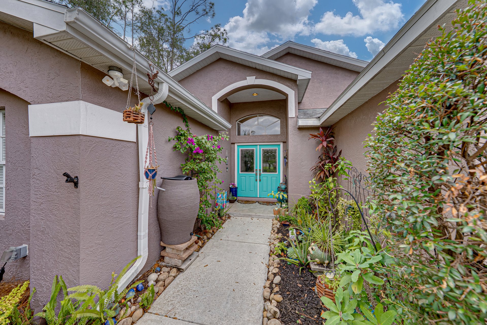 5240 NEW BRITTANY LN