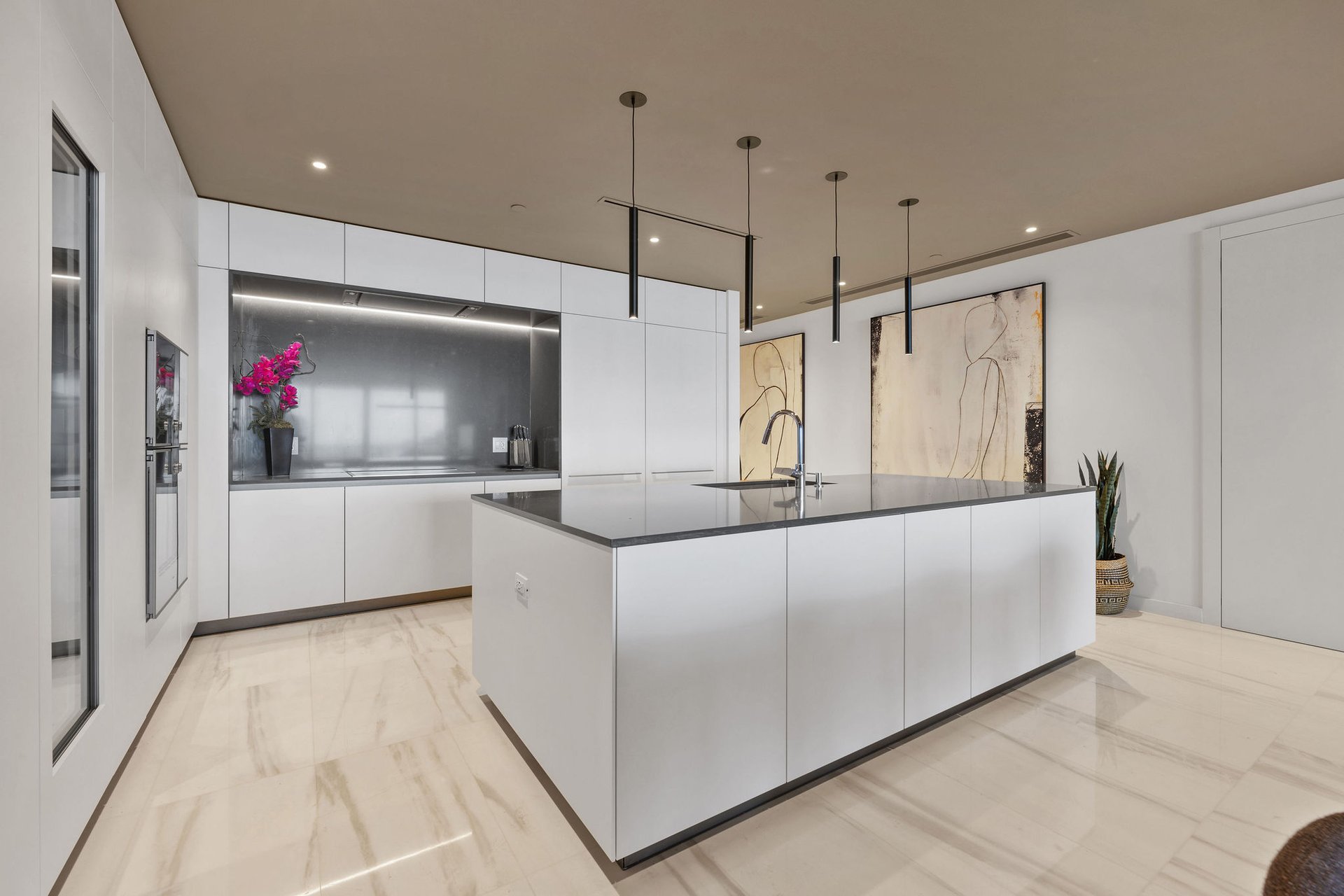 300 Biscayne Blvd Way # 3104