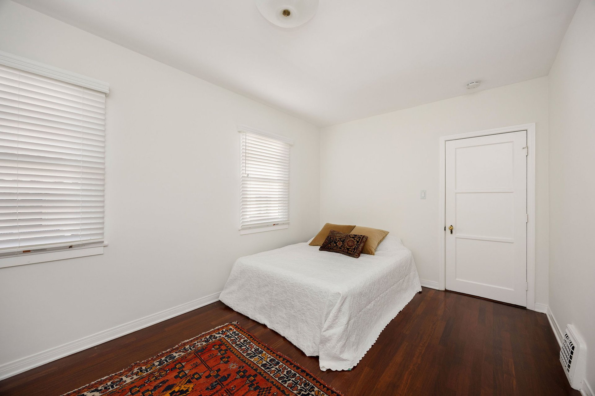 157 S. Fuller Ave