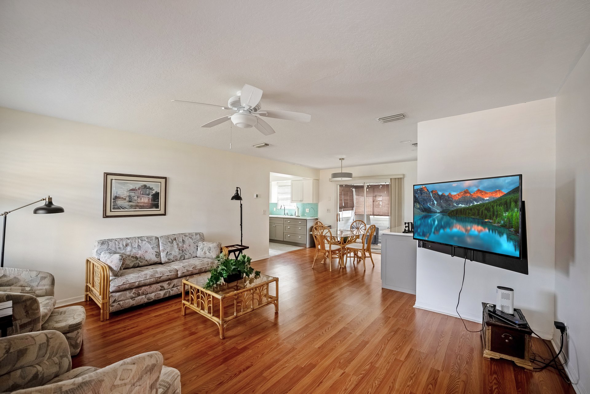 3380 NW 44th ct