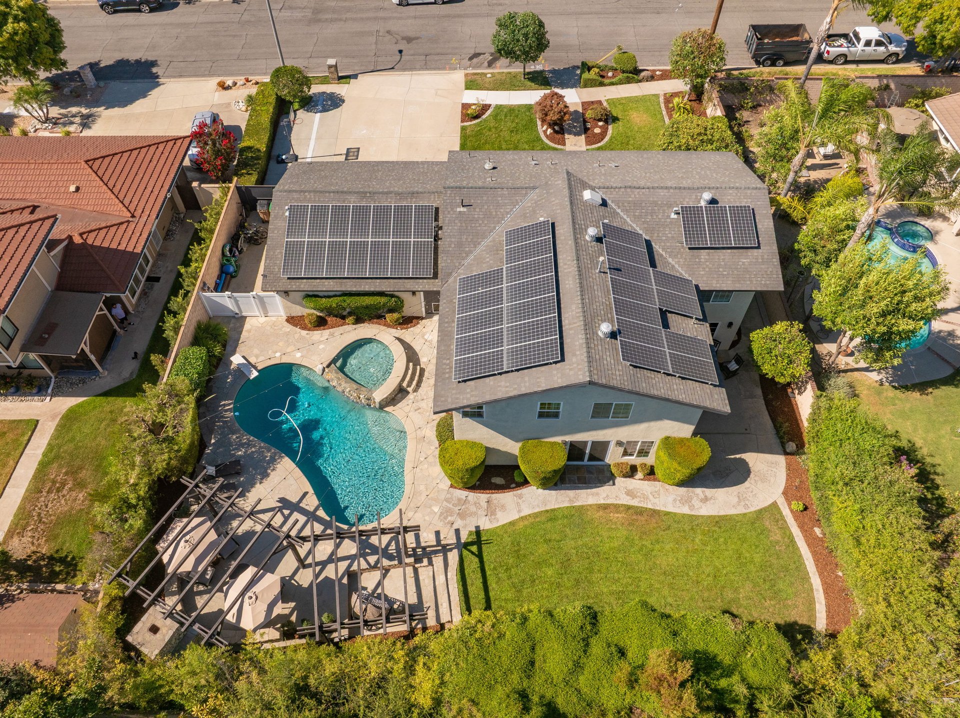 280 E Miramar