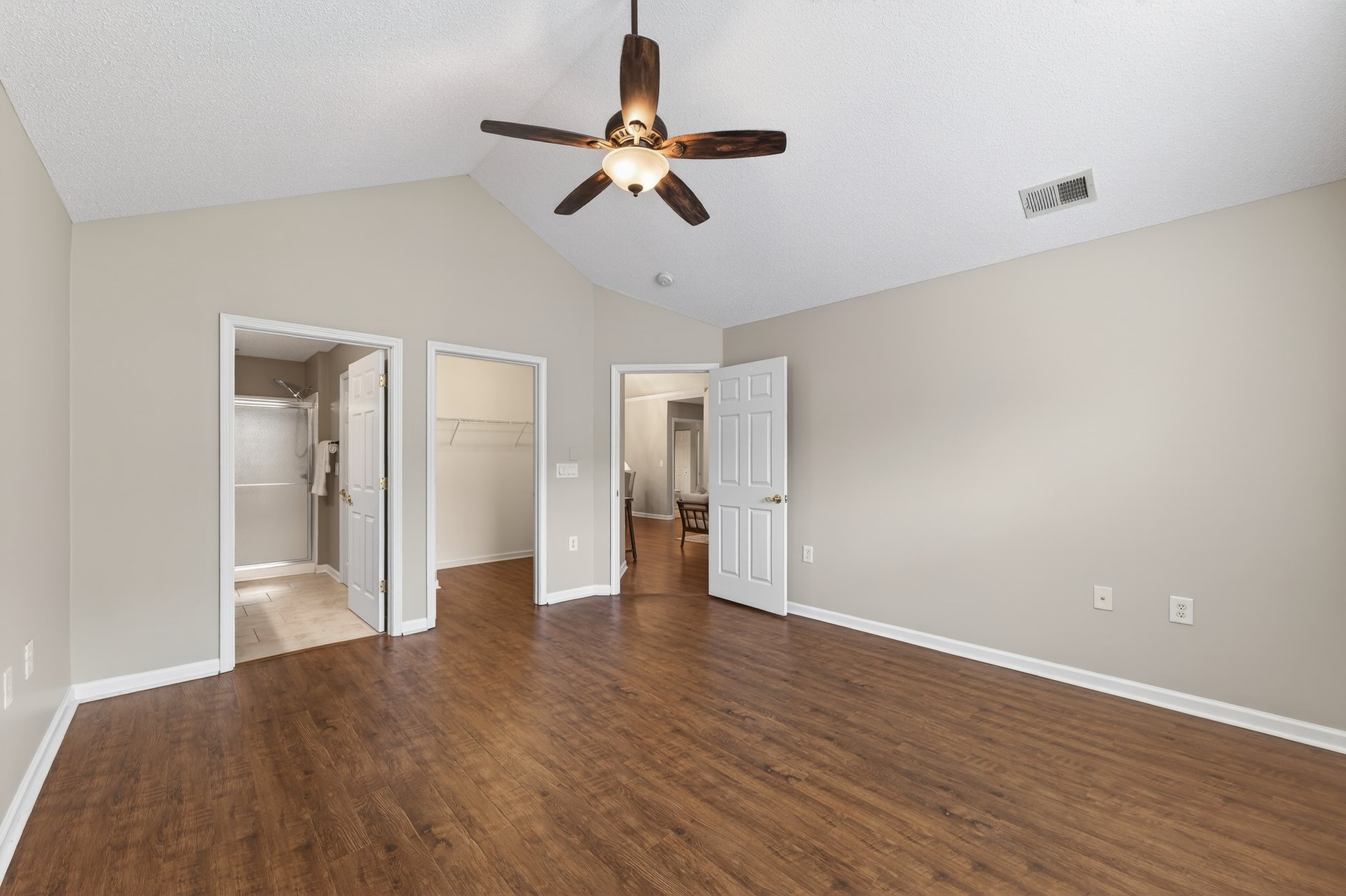 1200 Sweet Apple Circle