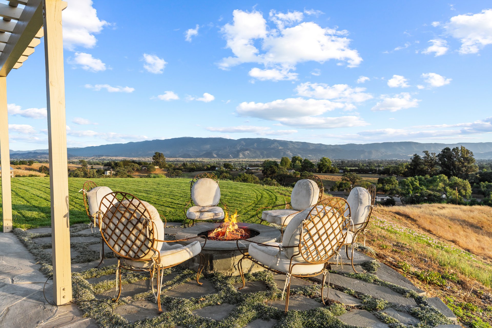 Modern Farmhouse with Sweeping Valley Views