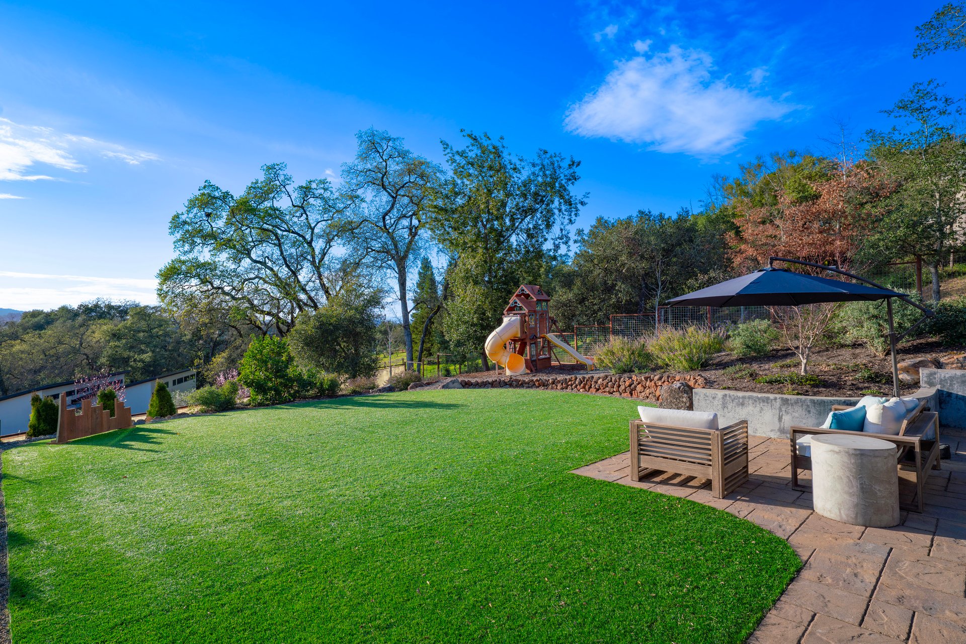 235 Clear Ridge Dr