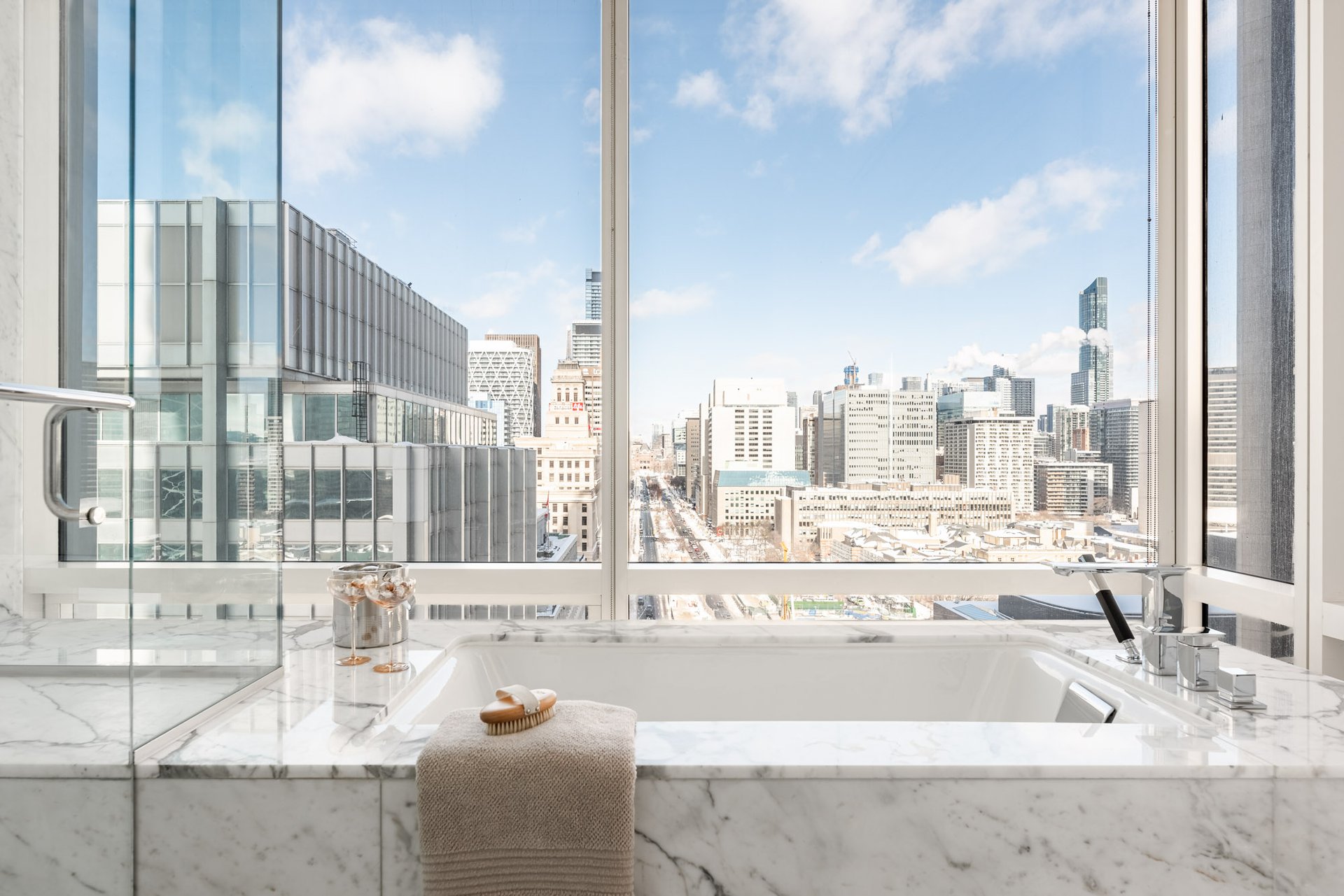 Suite 1906- 180 University Avenue