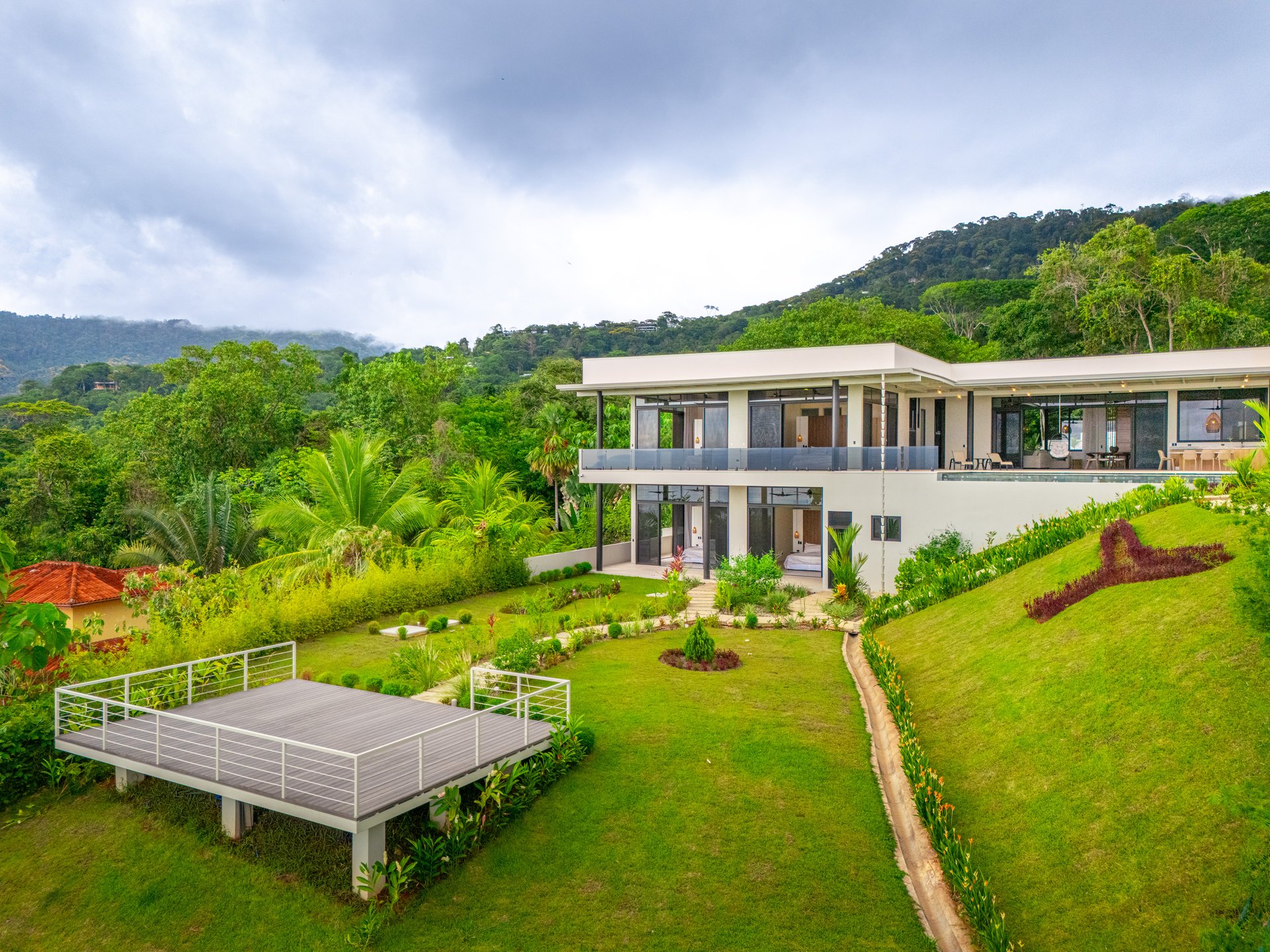 Lion's Gate Sunset Estate