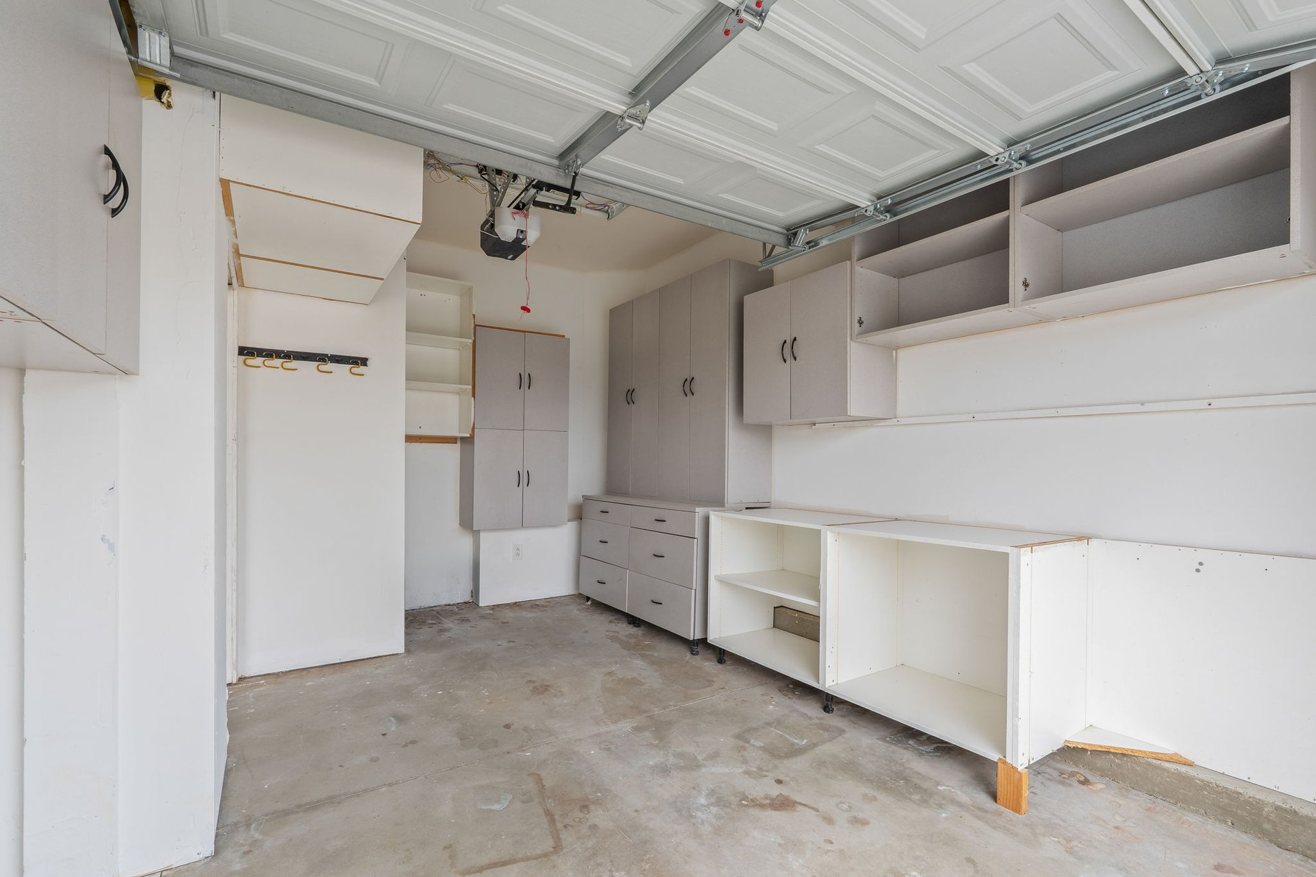 39912 Hillsboro Cir