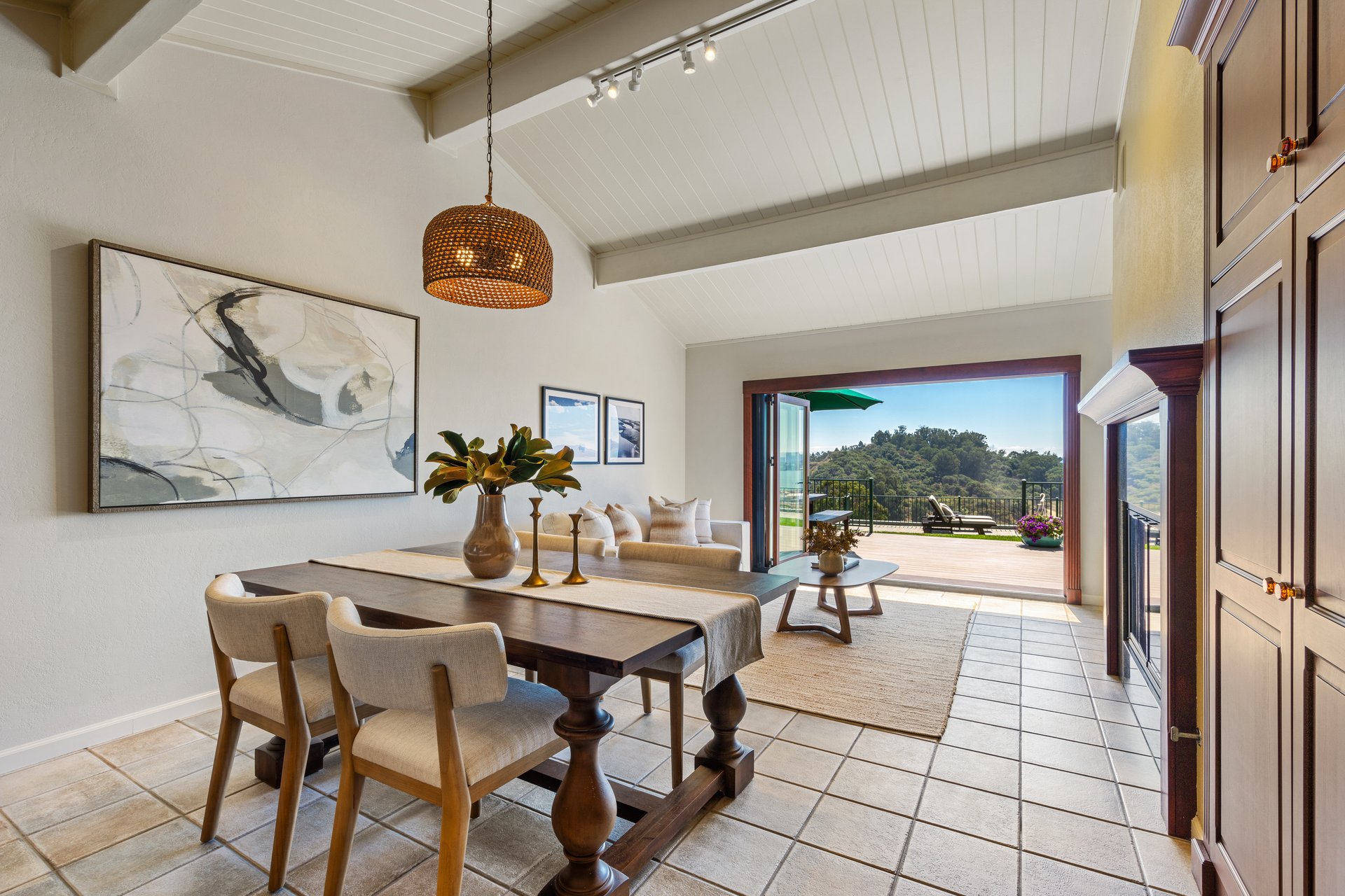 Sunny View Residence in Peacock Gap