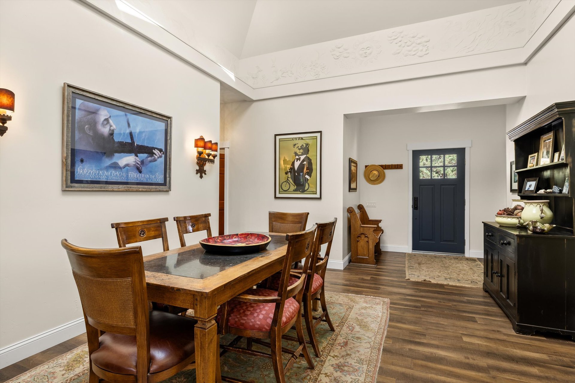 Charming Home with Spectacular Mountain Views
