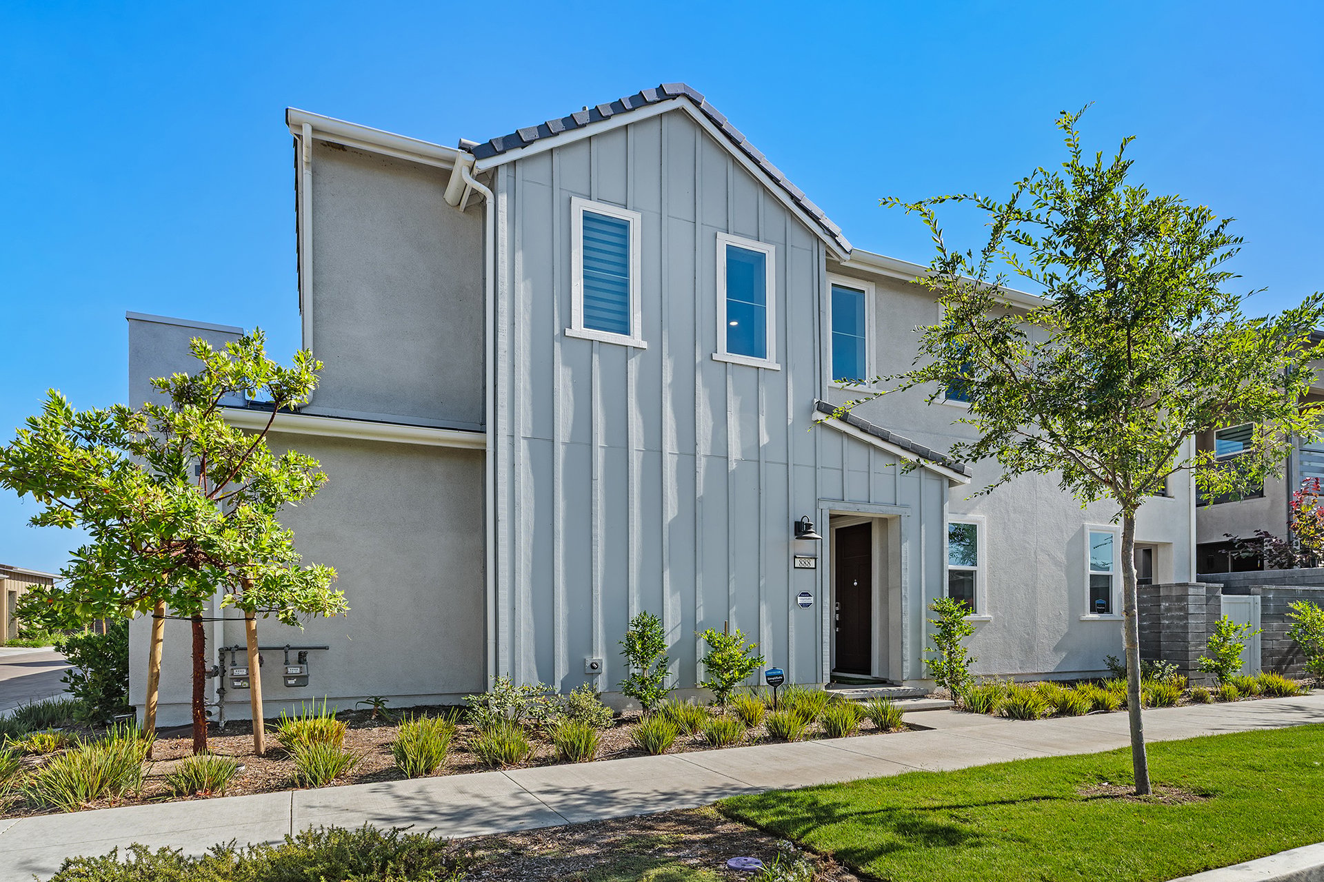 888 Sunrise Road