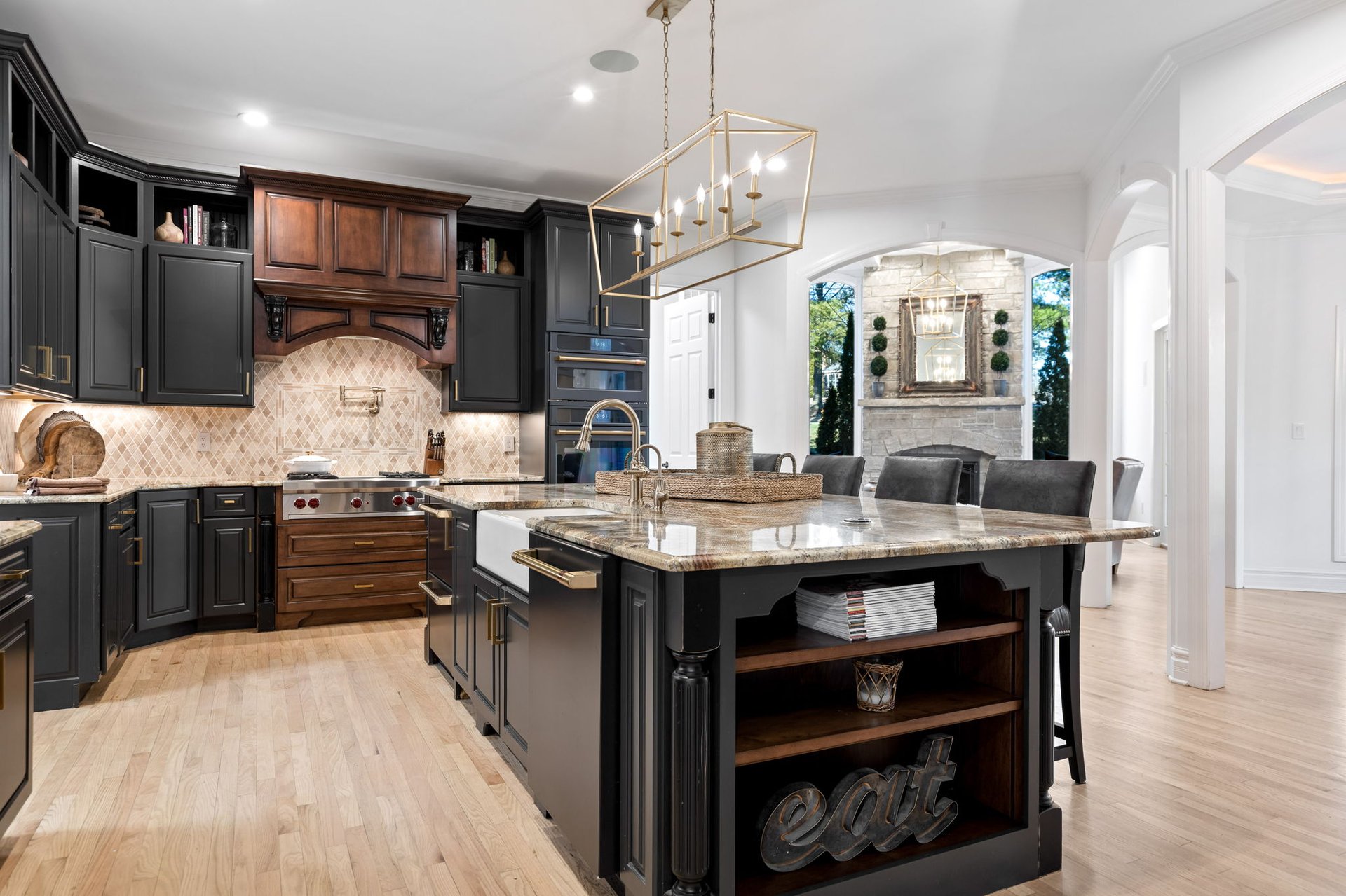 24 Williamsburg Estates Drive